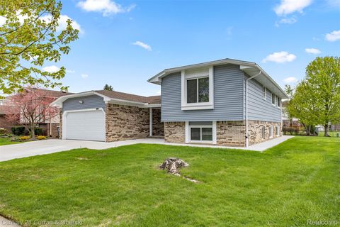 45561 Edgewood Court Canton Charter Township MI 48187