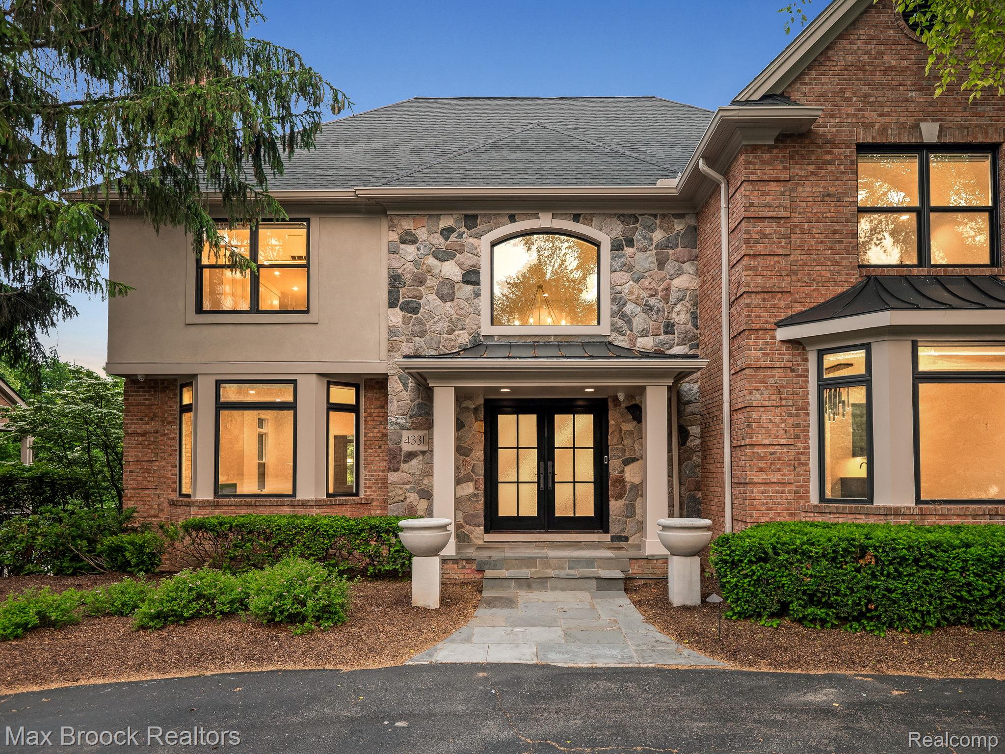 4331 Spruce Hill Lane