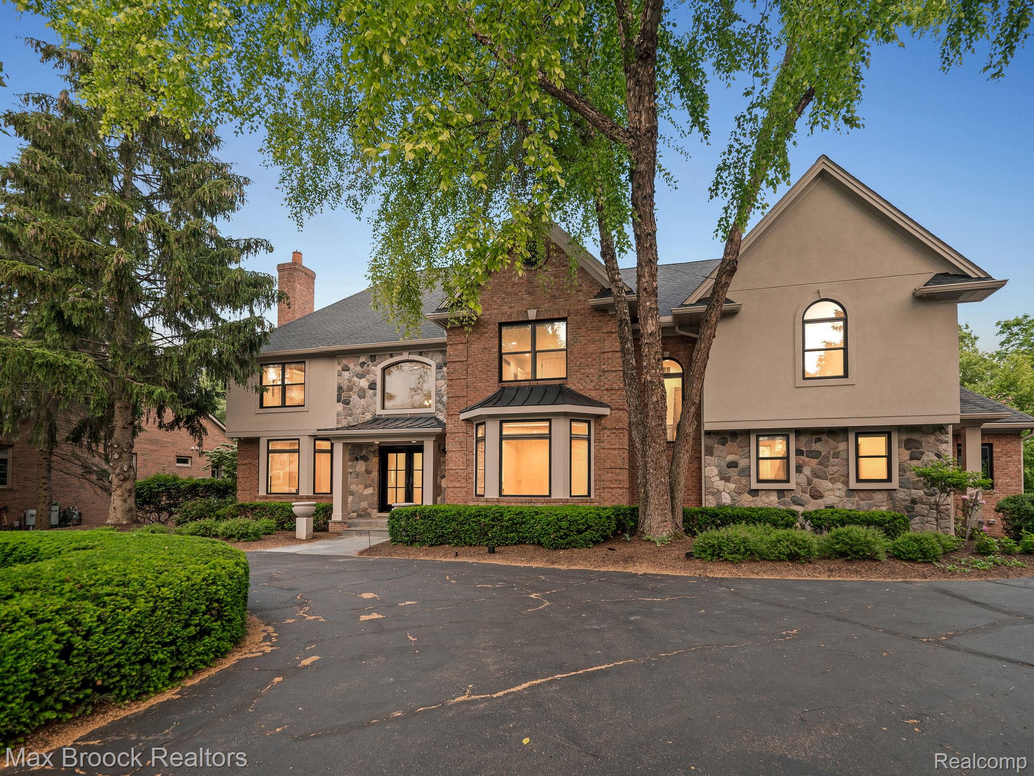 4331 Spruce Hill Lane