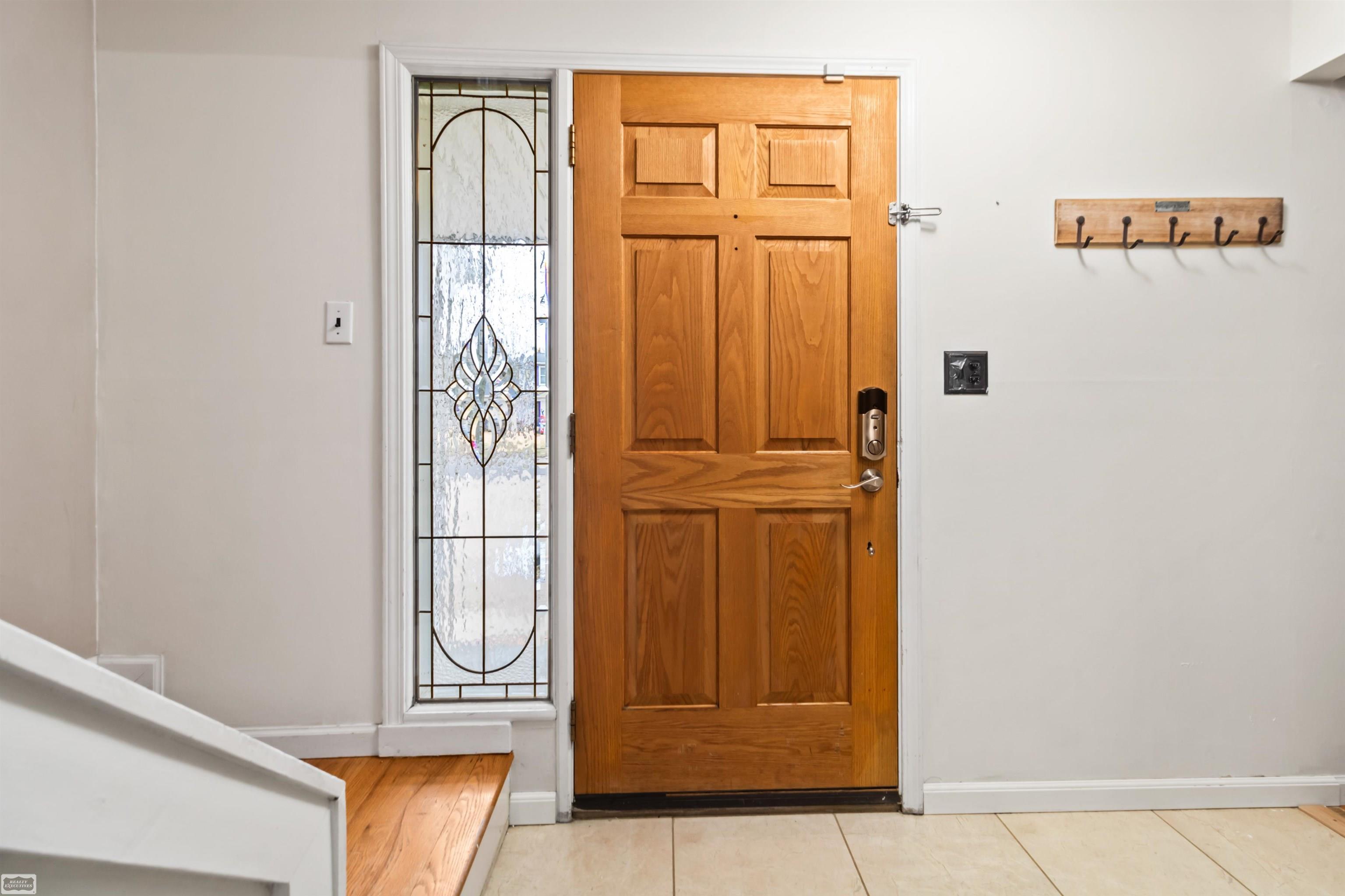 2312 Hillcrescent Dr Drive