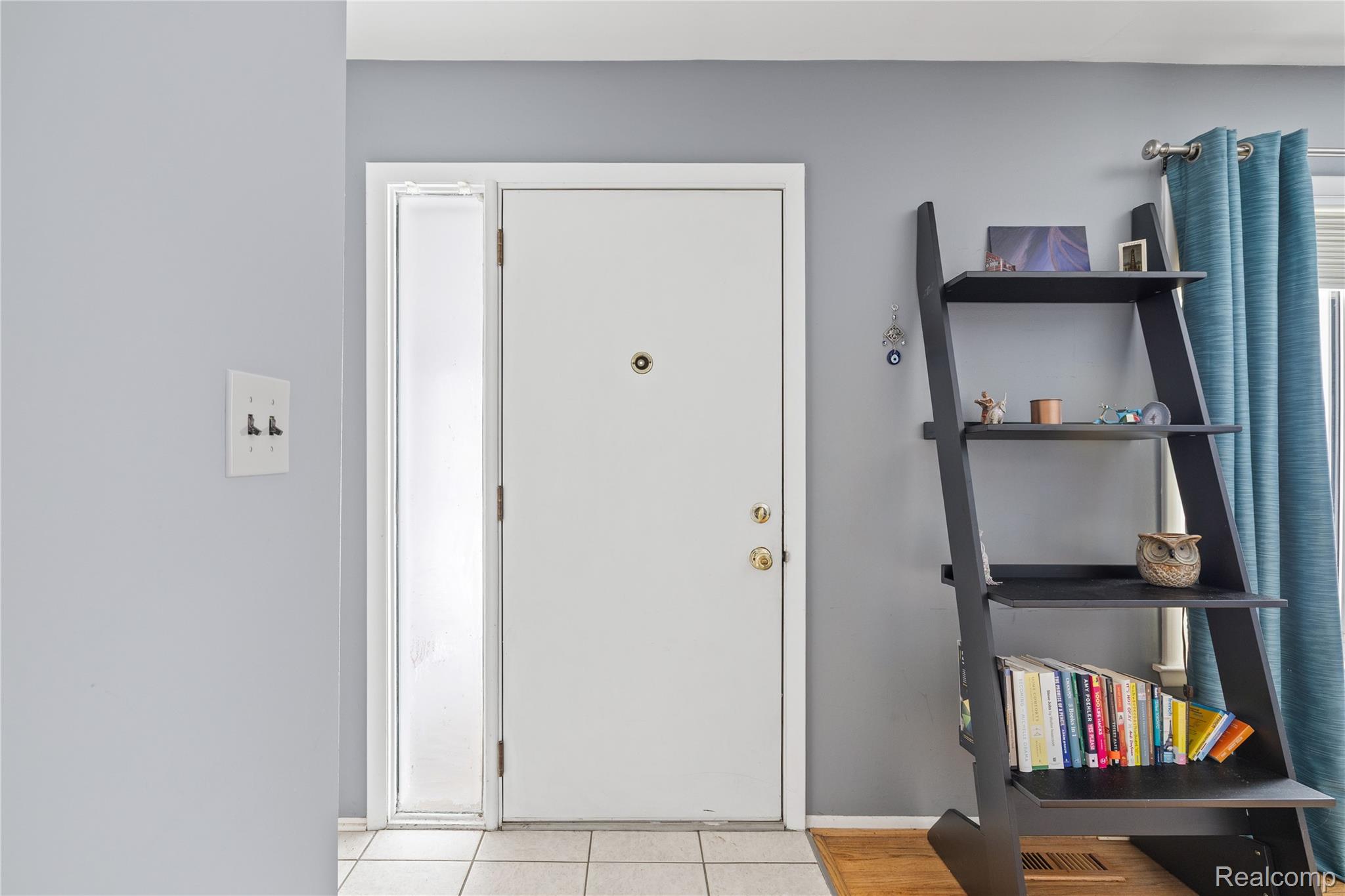 1451 Kenilworth Place