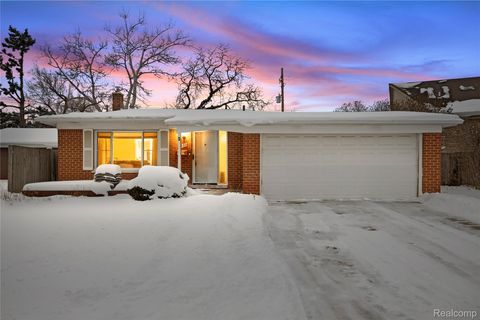 1451 Kenilworth Place Clawson City MI 48017