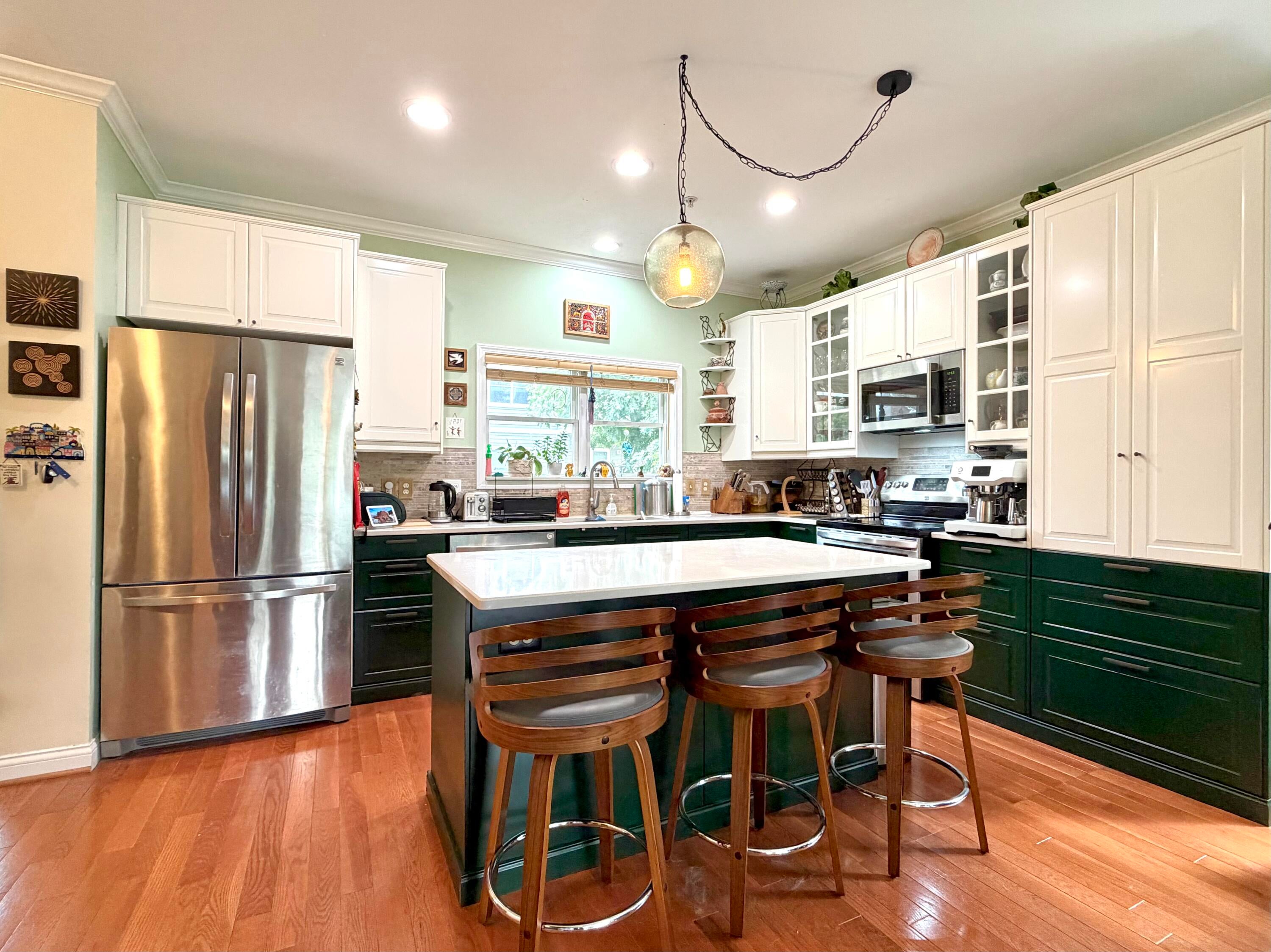 560 Little Lake Drive 12