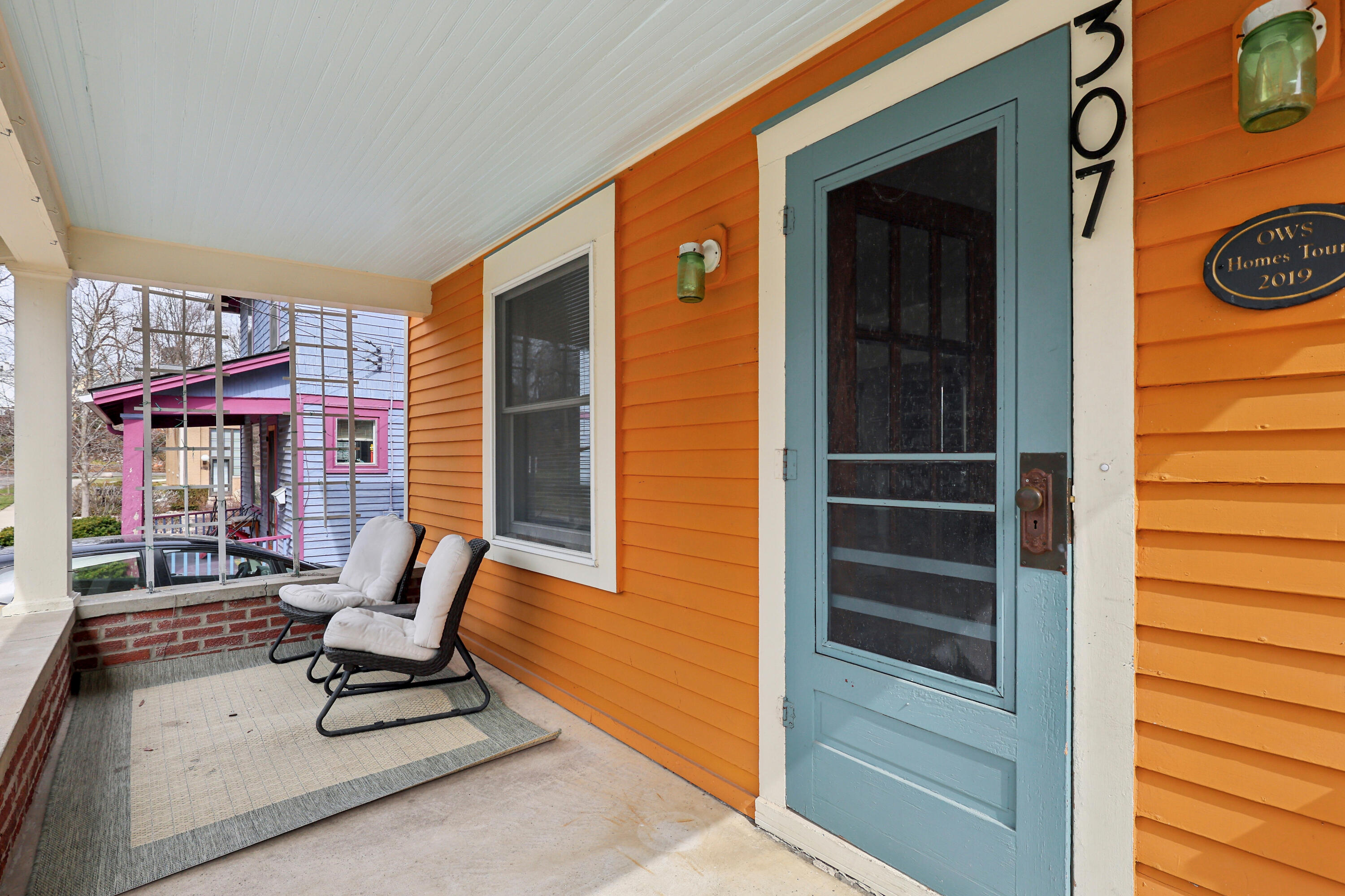 307 Mulholland Avenue