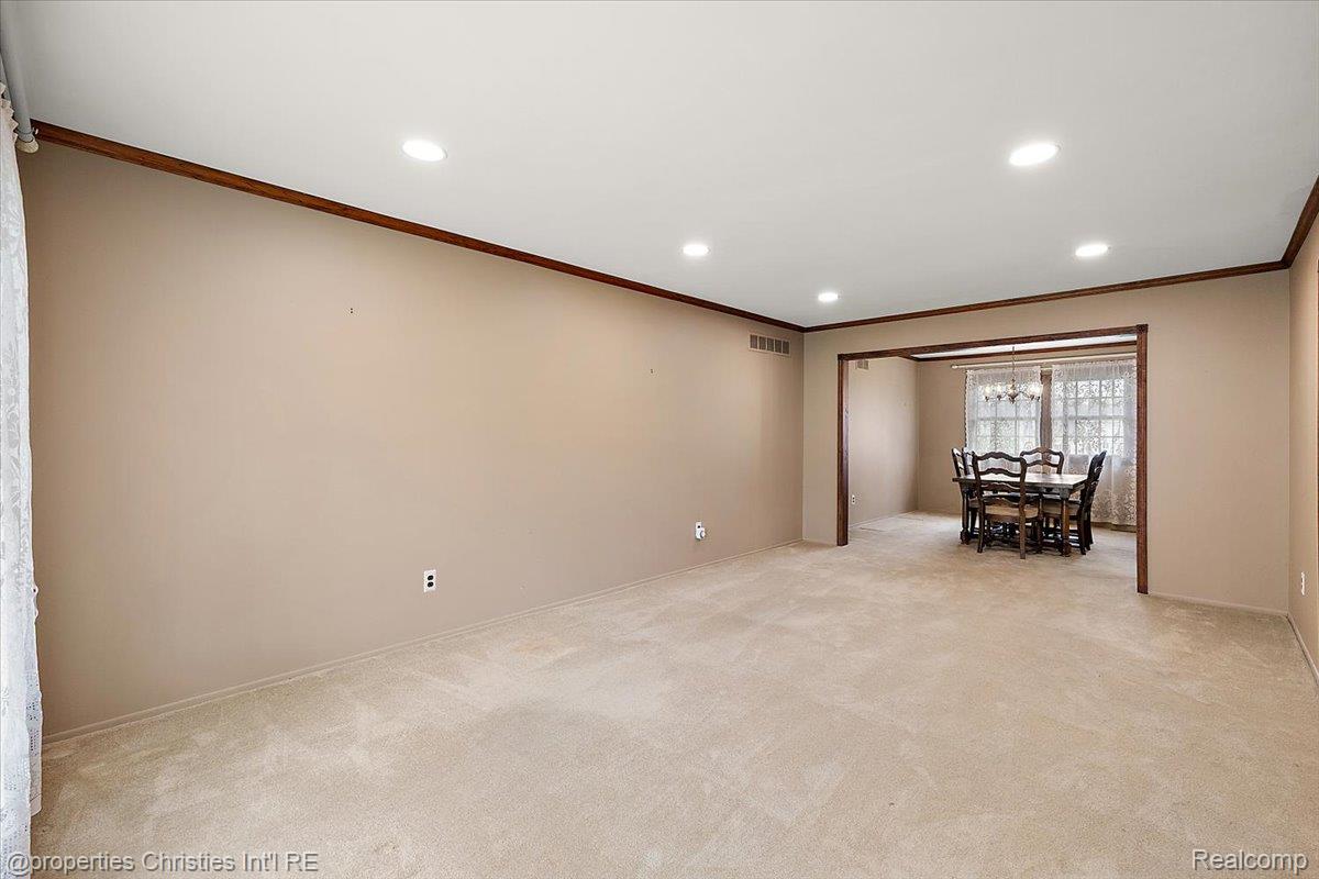 41501 Ladywood Court