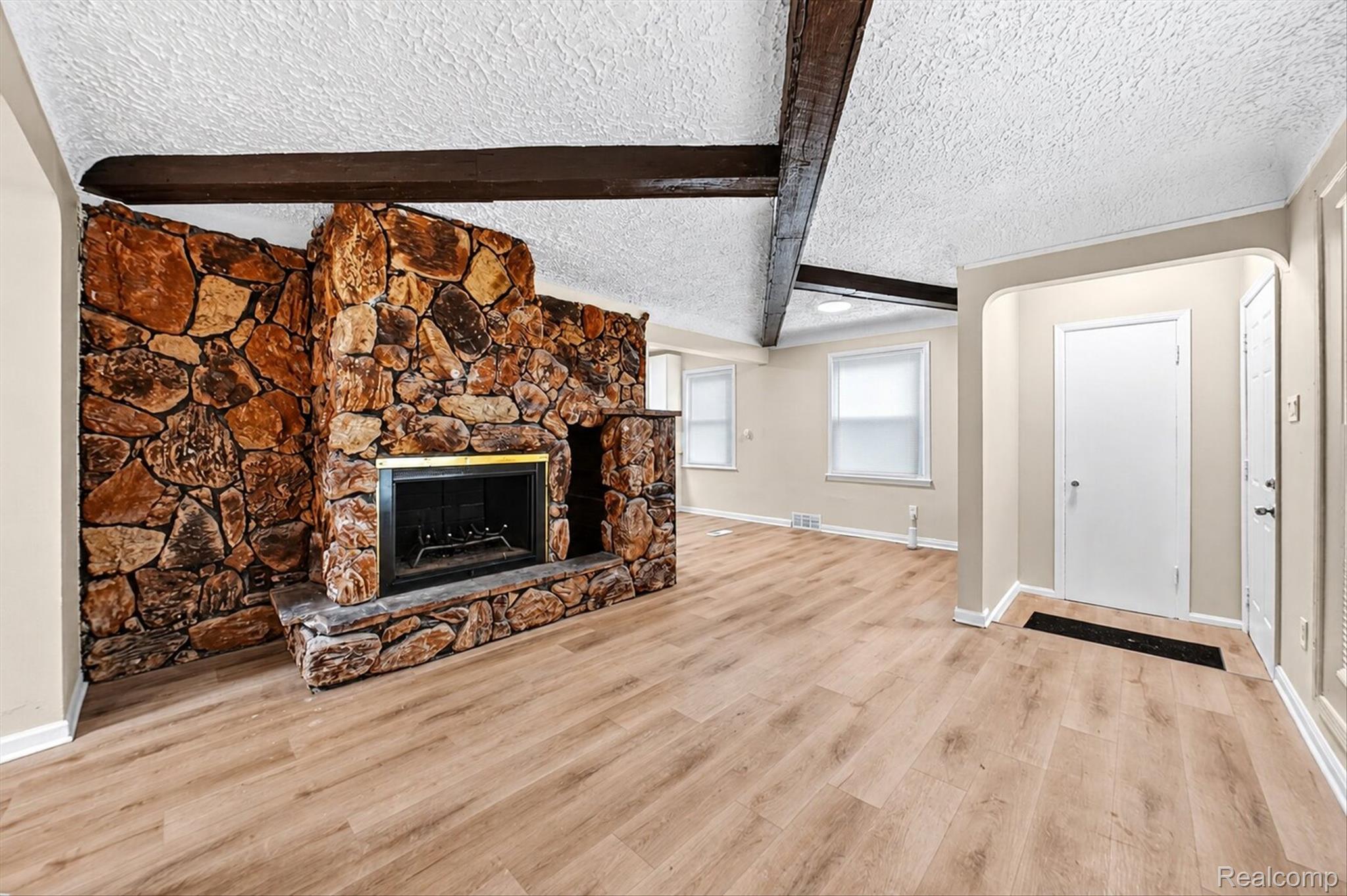 1044 Magnolia Drive