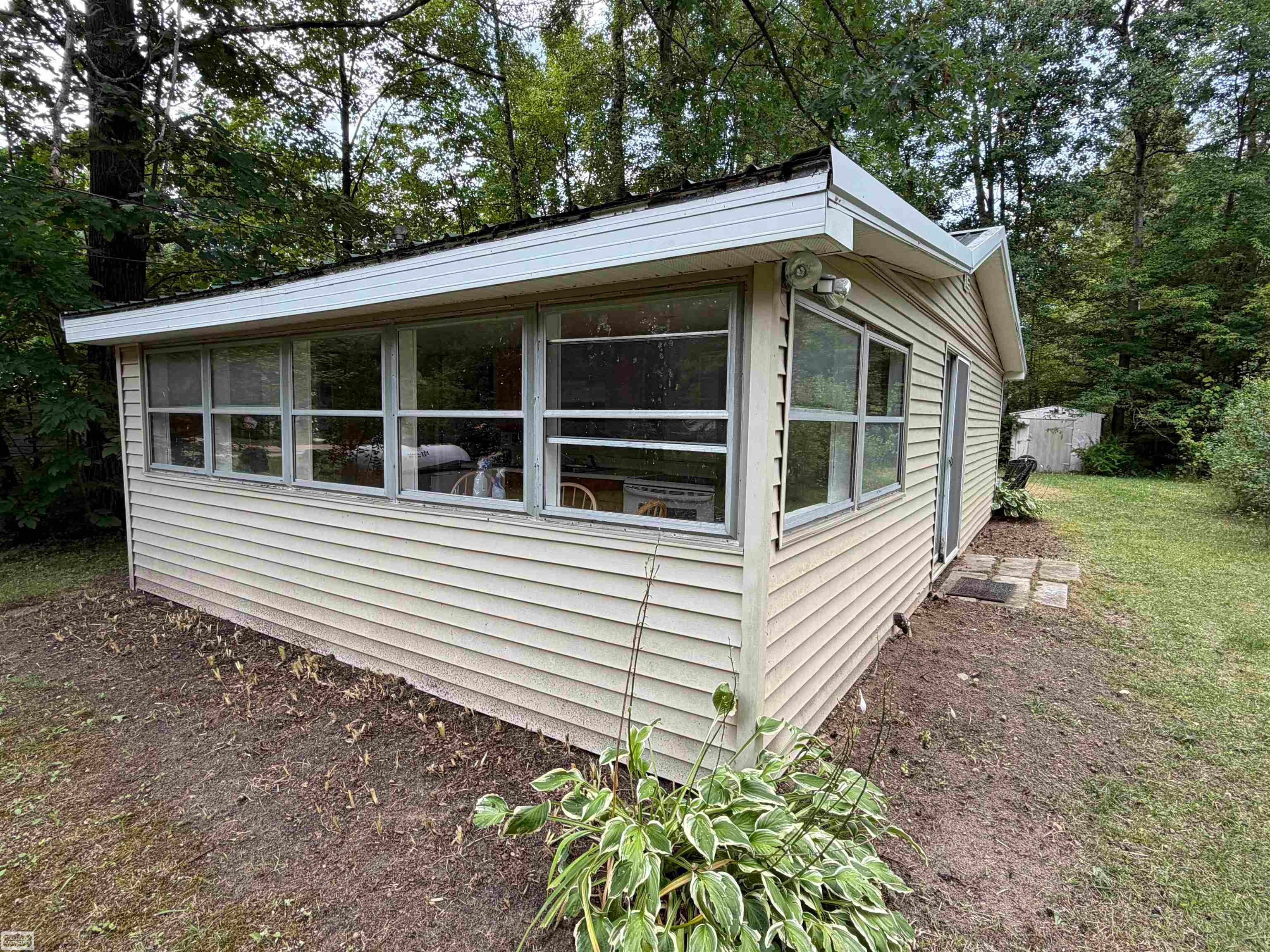 4875 Highland Court