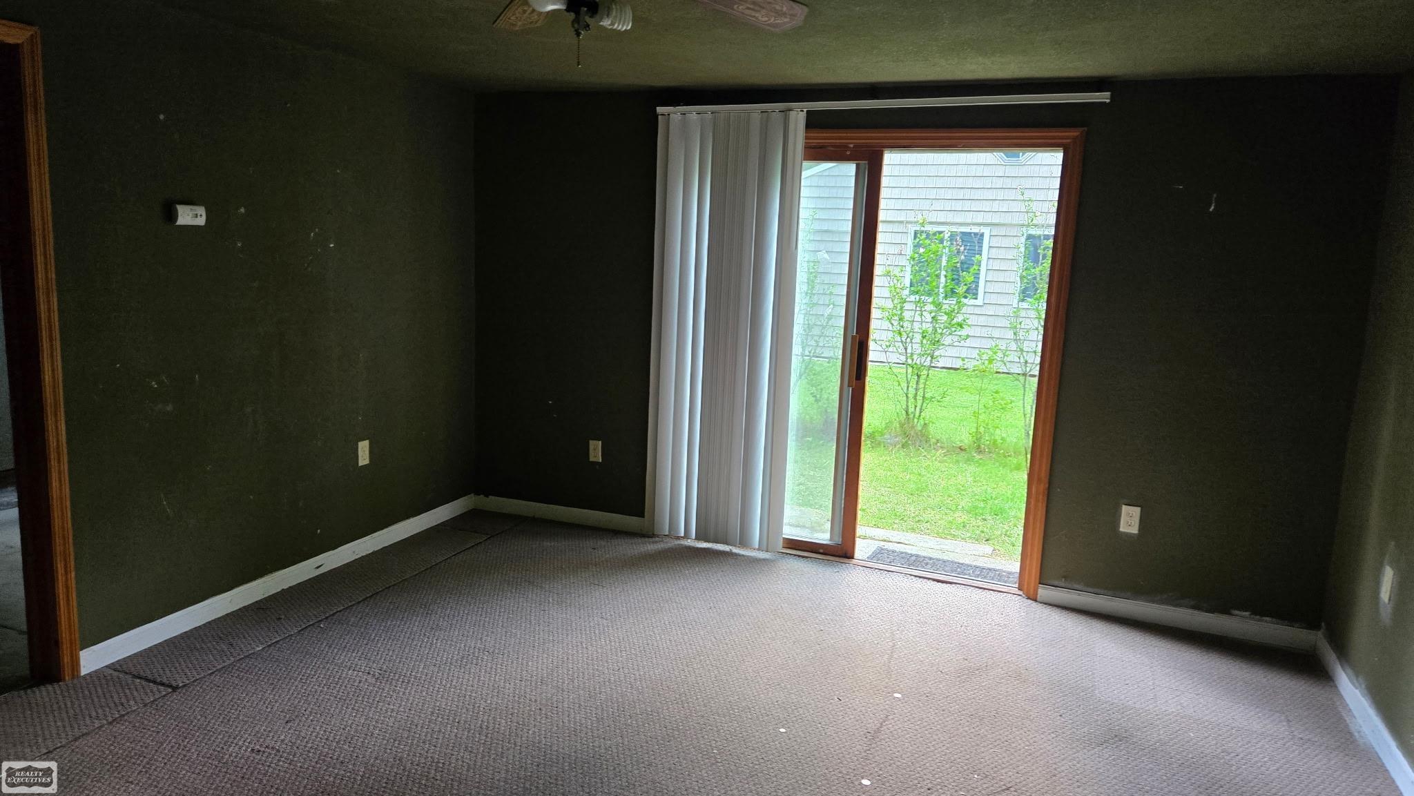 4875 Highland Court