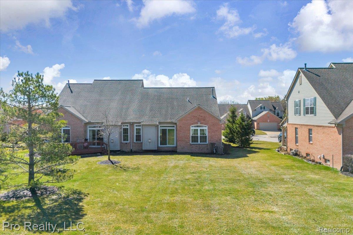 43880 Cherry Grove Court W