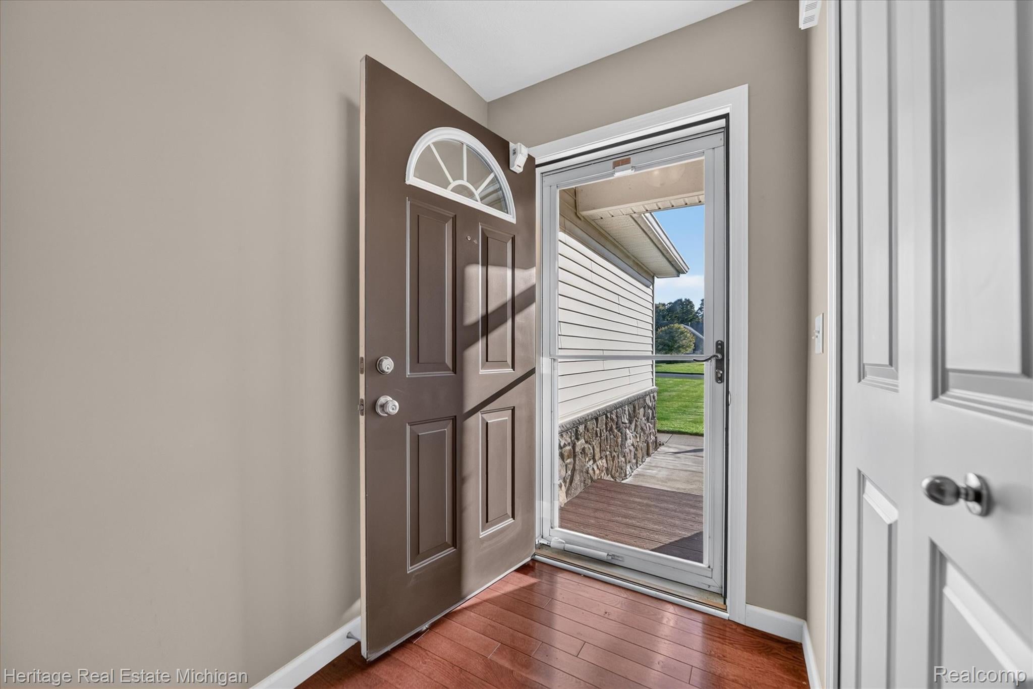 9172 Acacia Trail