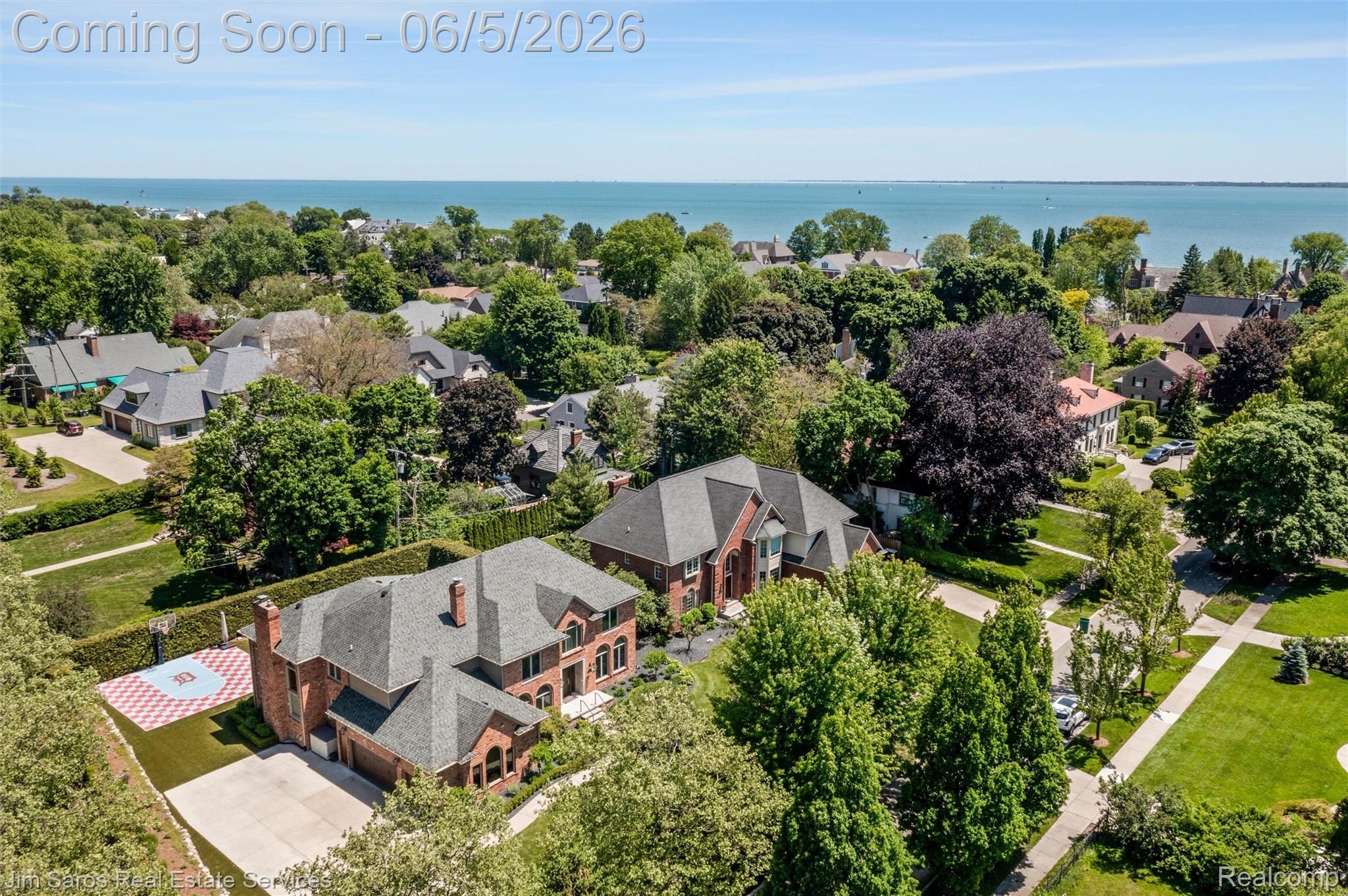 910 Edgemont Park