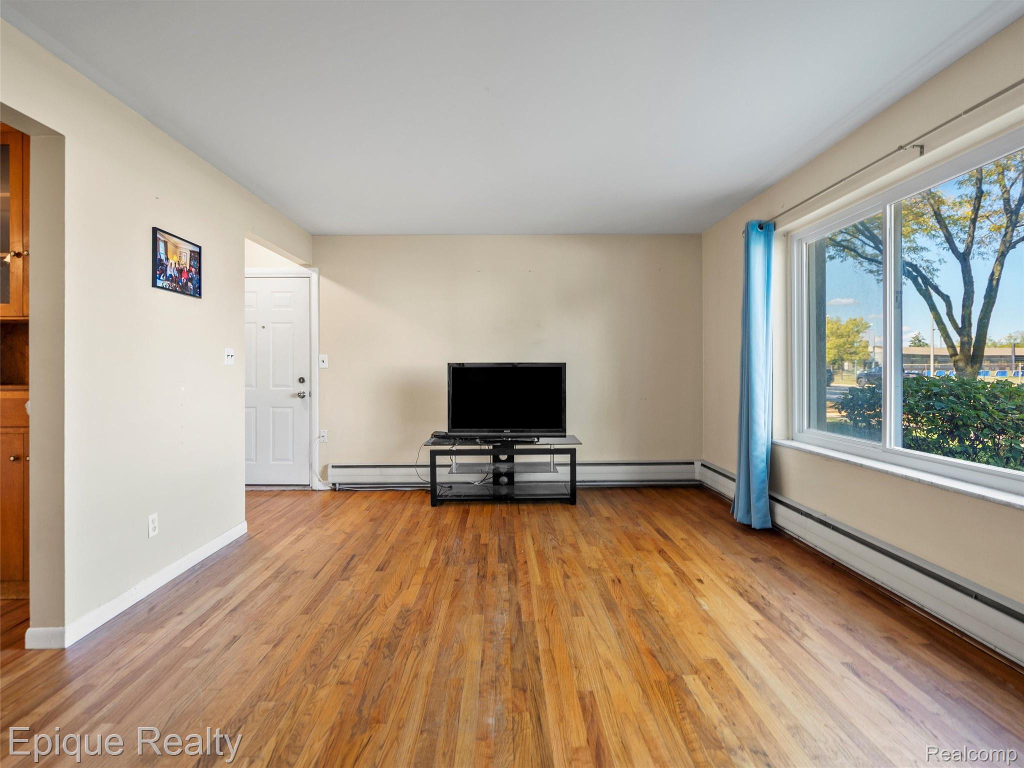 2915 W 13 Mile Road 101