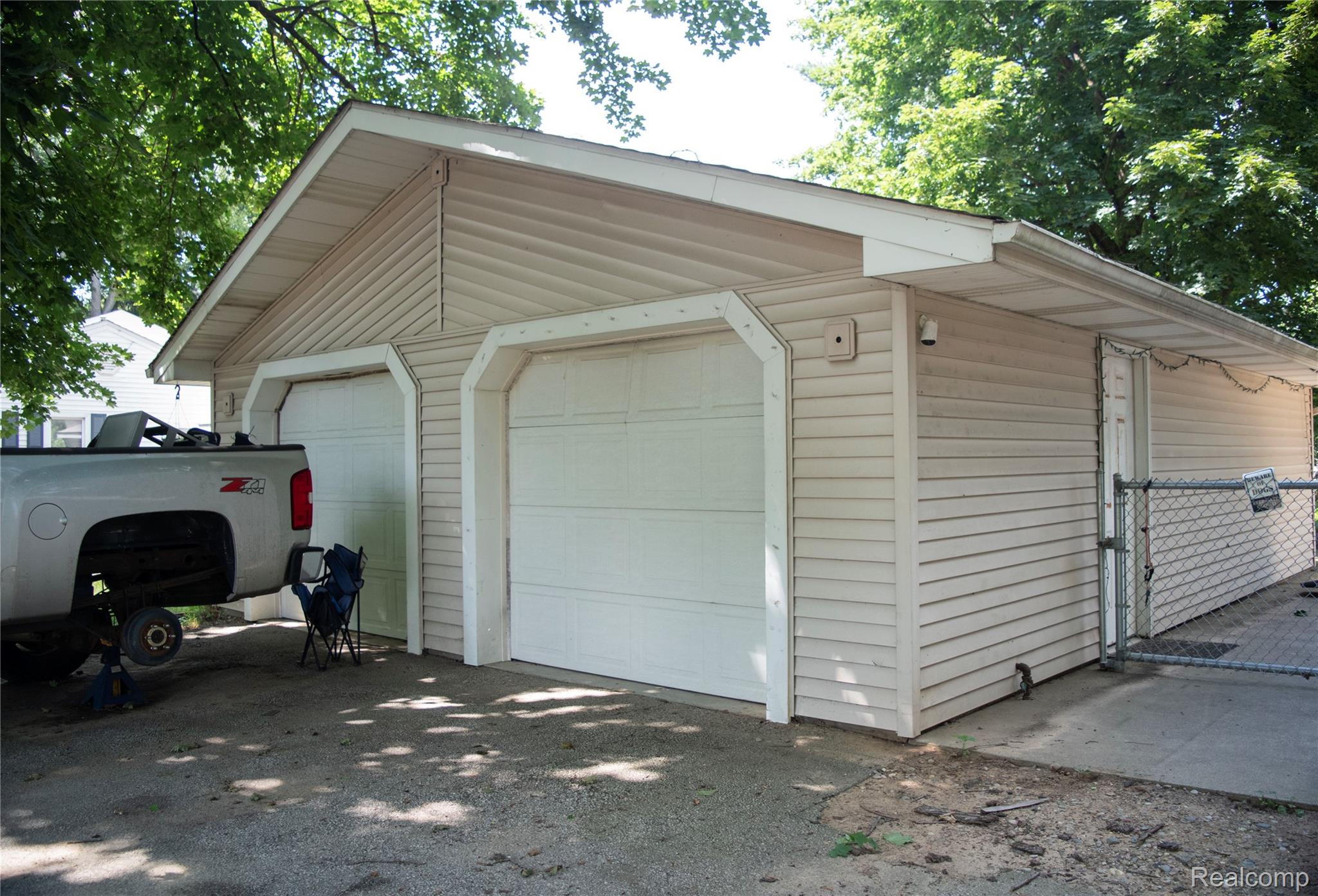320 Barker Road
