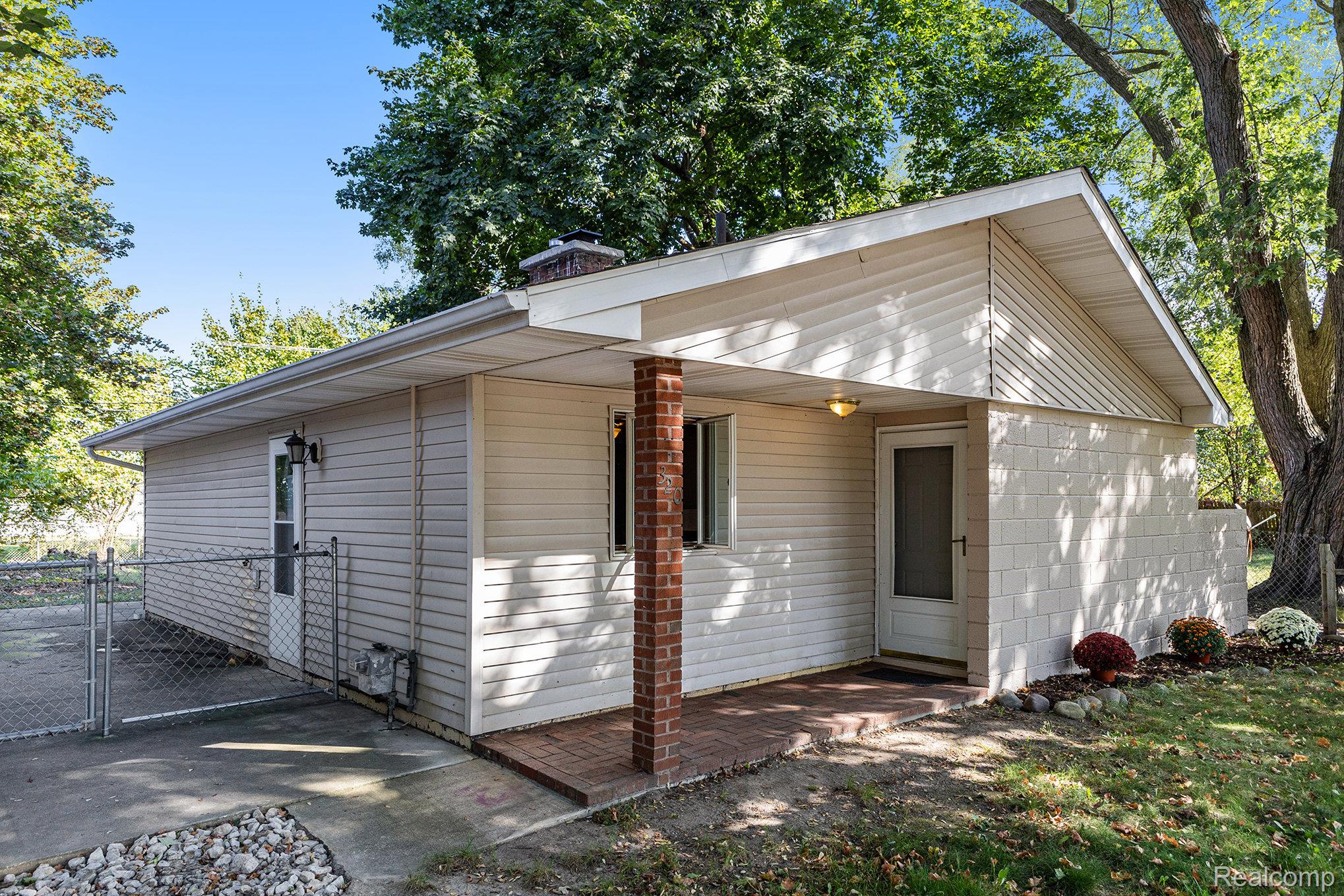 320 Barker Road