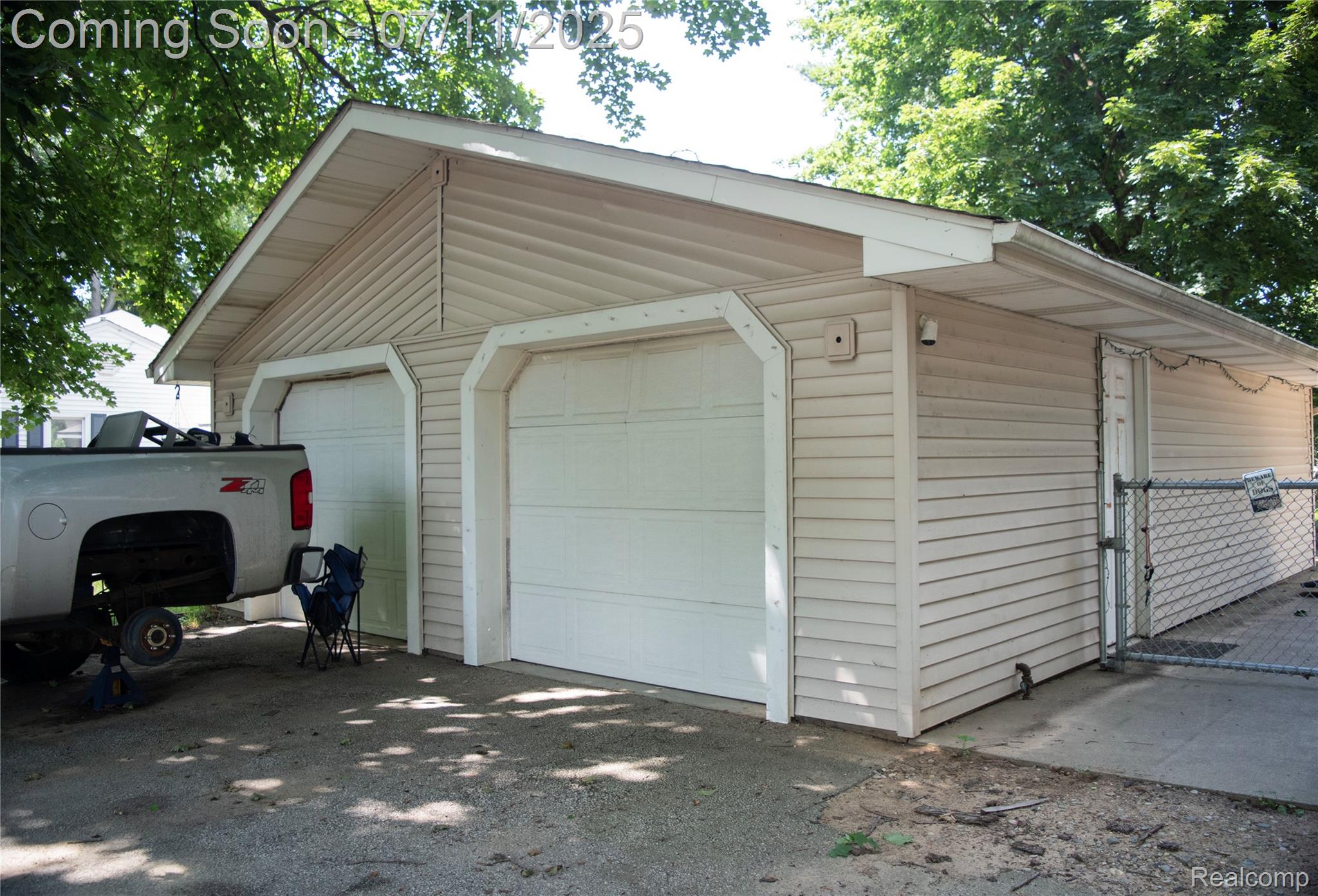 320 Barker Road
