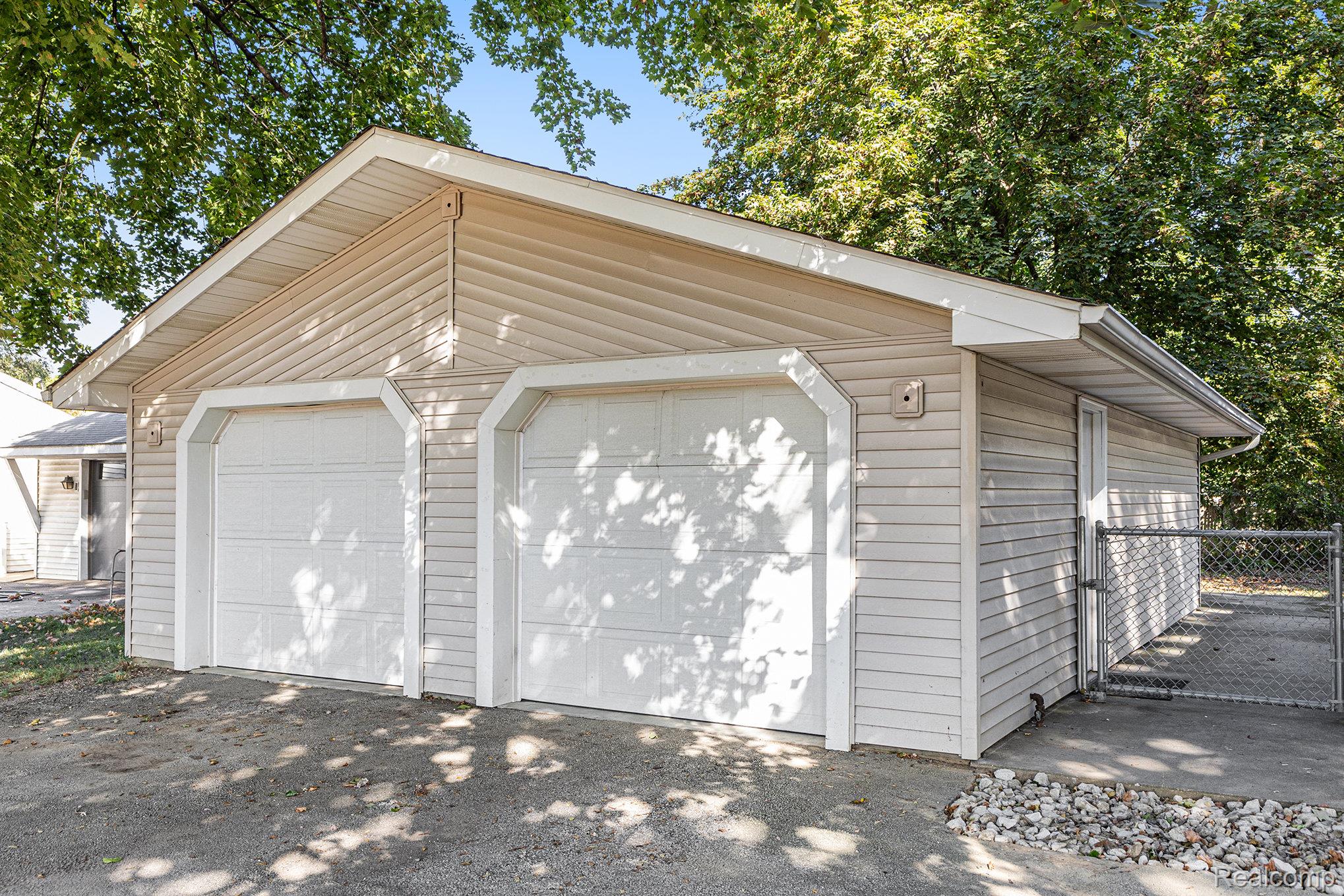 320 Barker Road