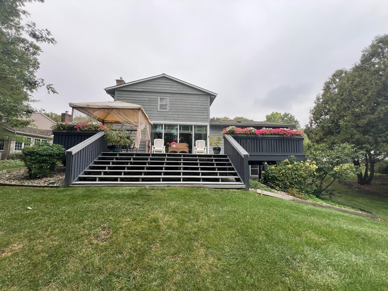 6316 Duxbury Drive SE