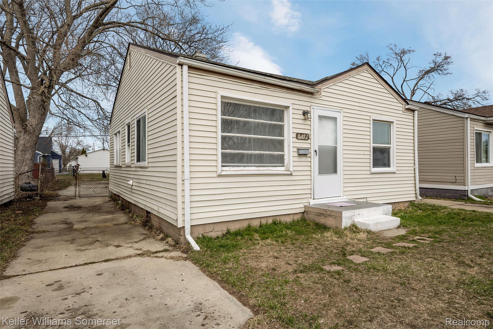 8477 Prospect Avenue