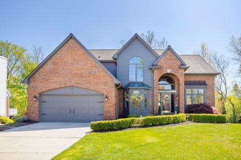 45571 IRVINE Drive Novi City Oakland MI 48374