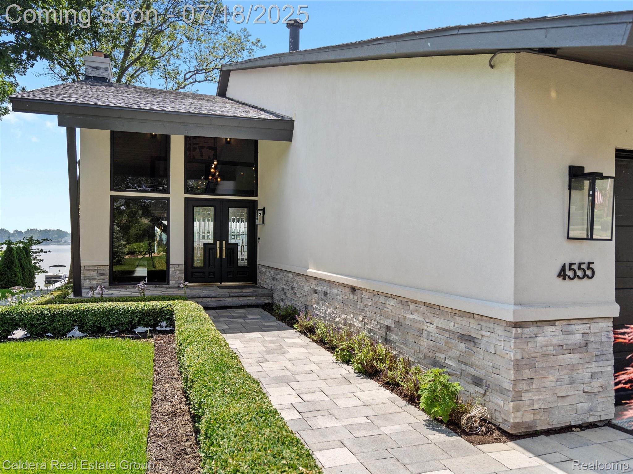 4555 Motorway Drive