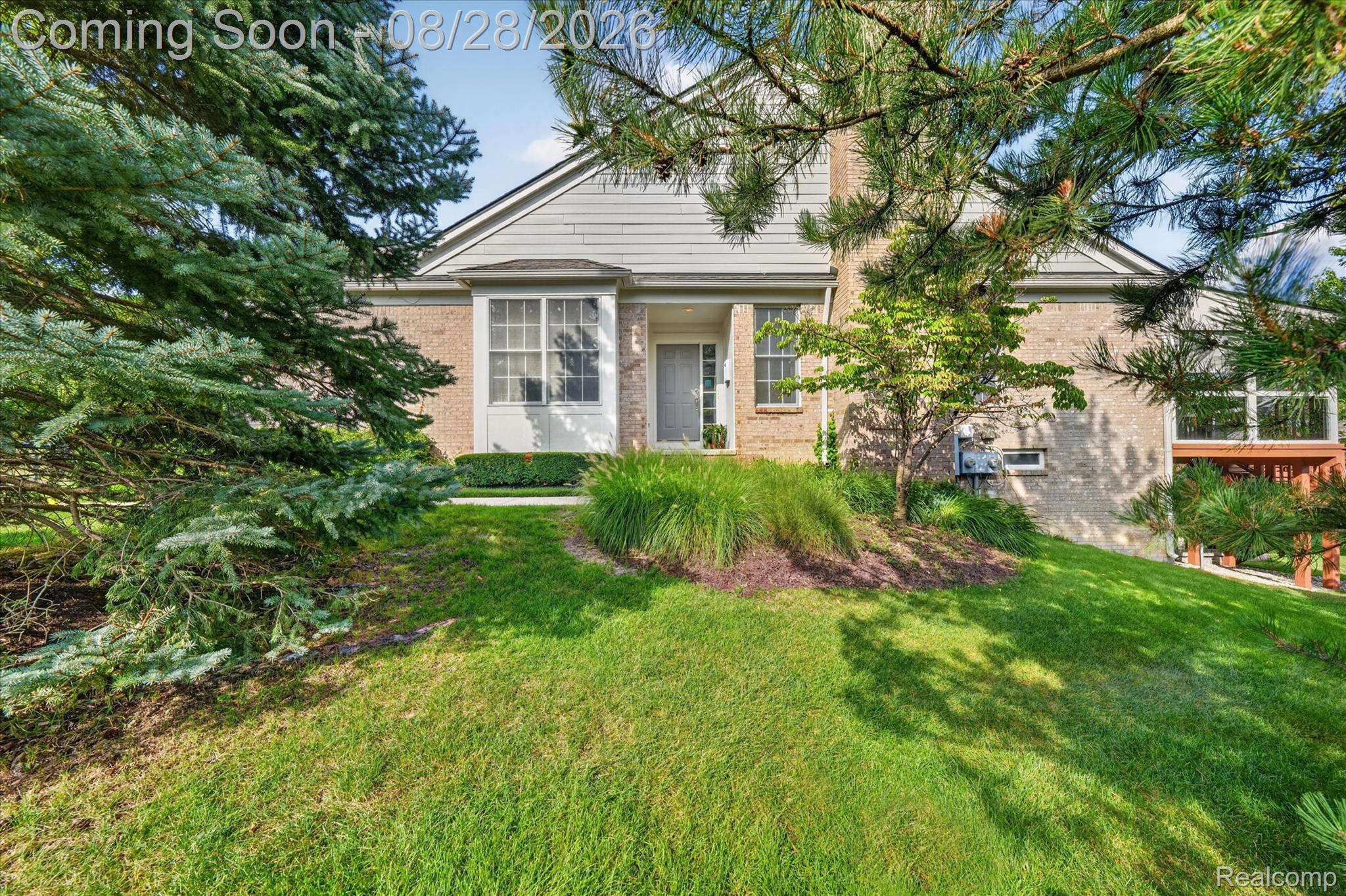 16590 Cottonwood Court