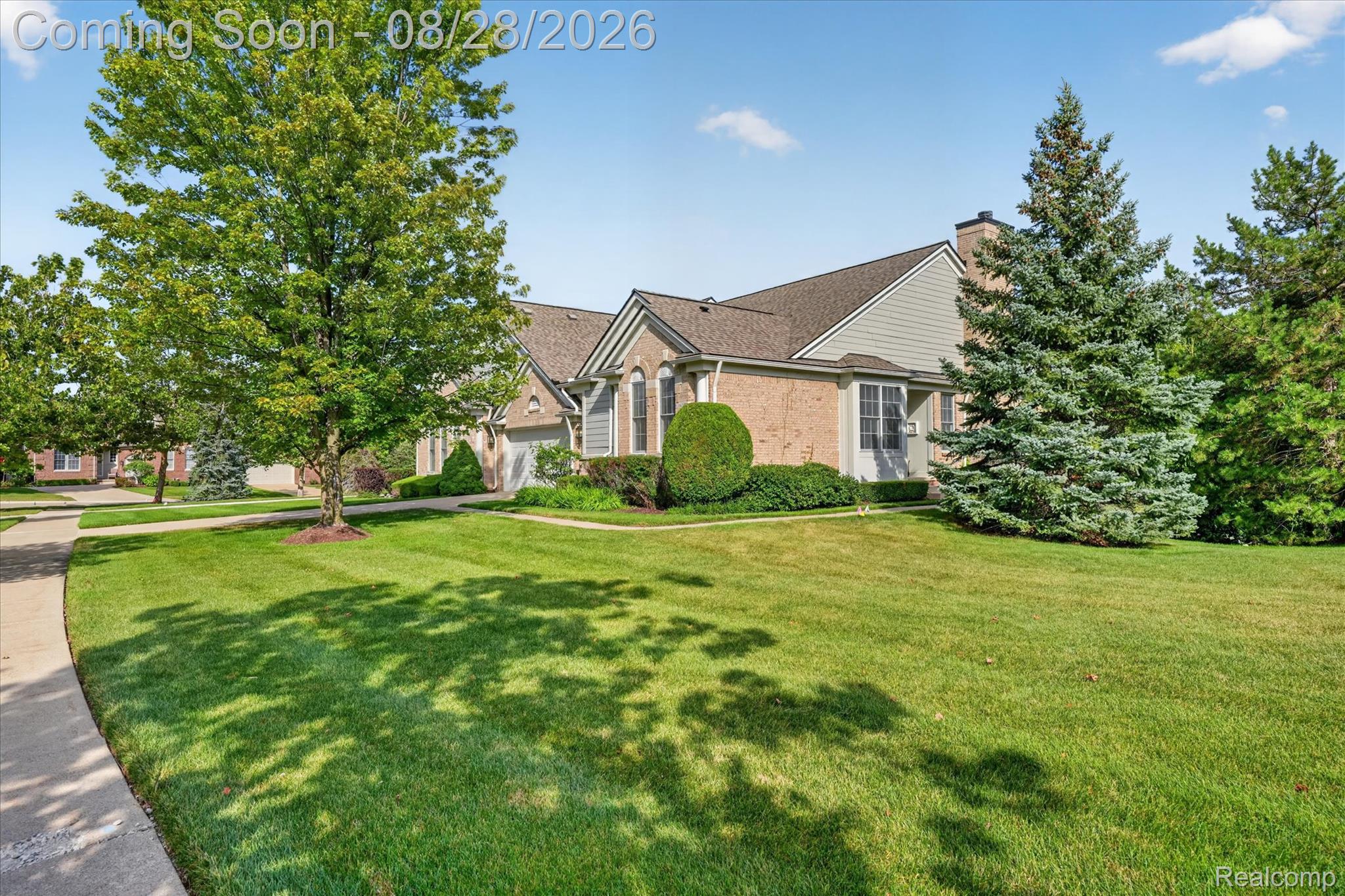 16590 Cottonwood Court