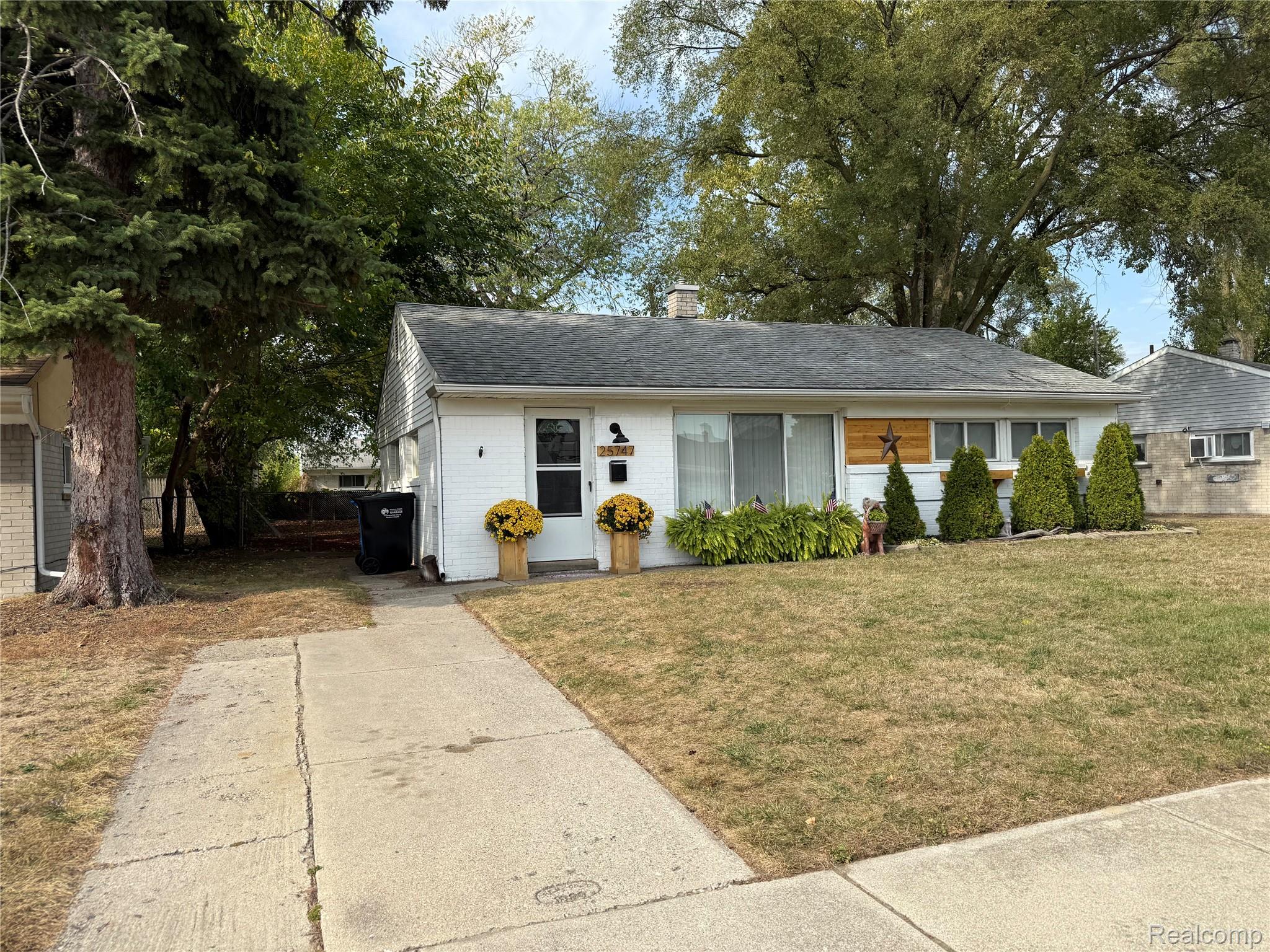 25747 Miracle Drive
