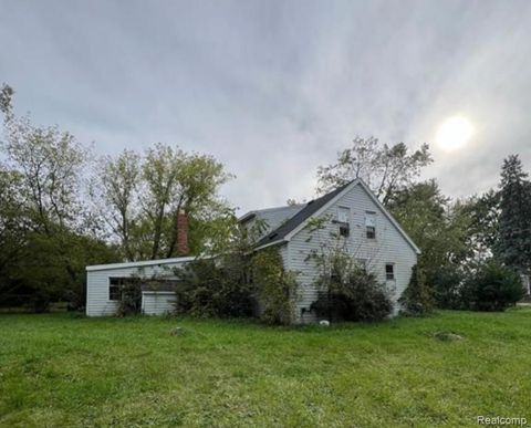 3193 Myrton Street Burton City MI 48529