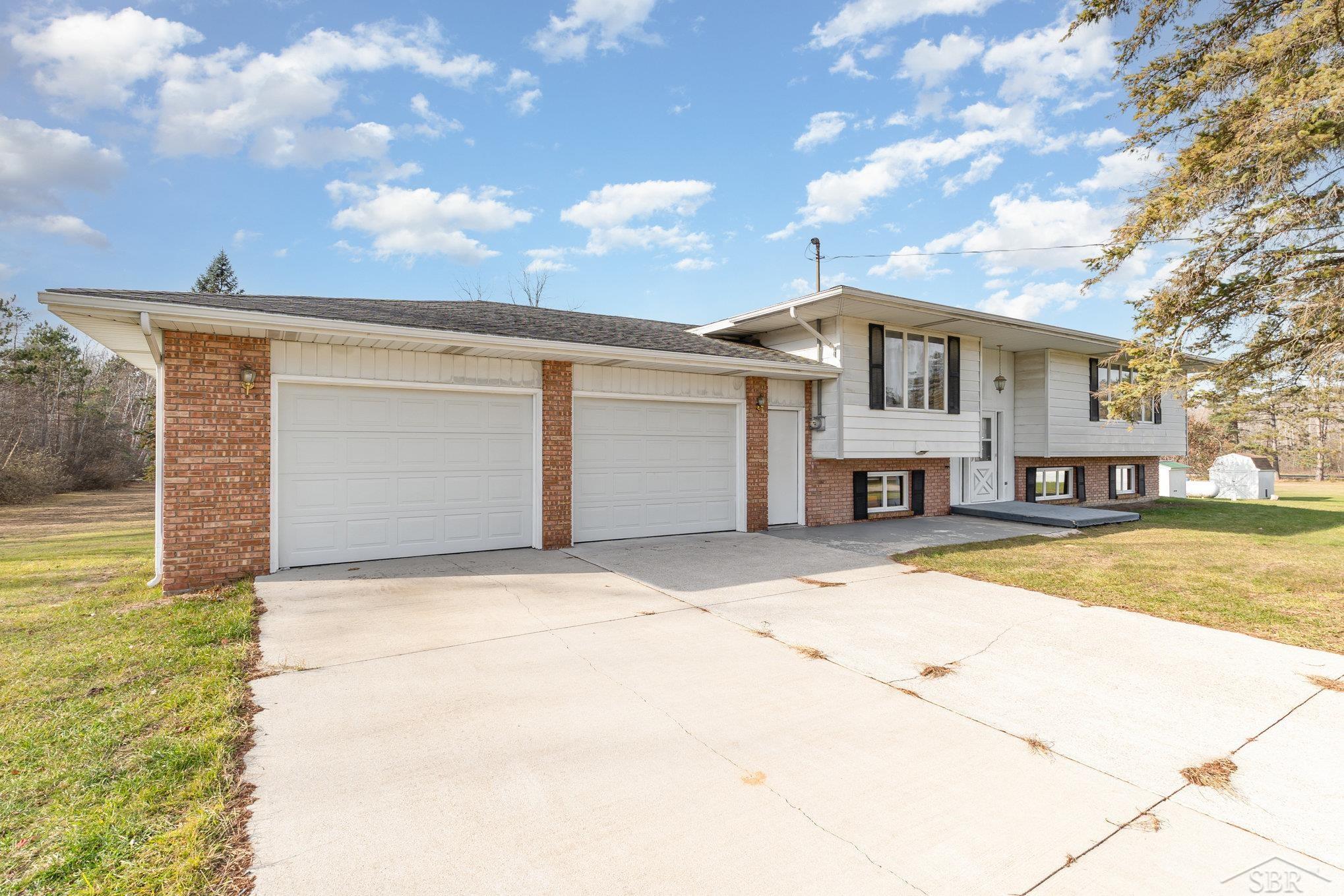 3532 S Ten Mile Road