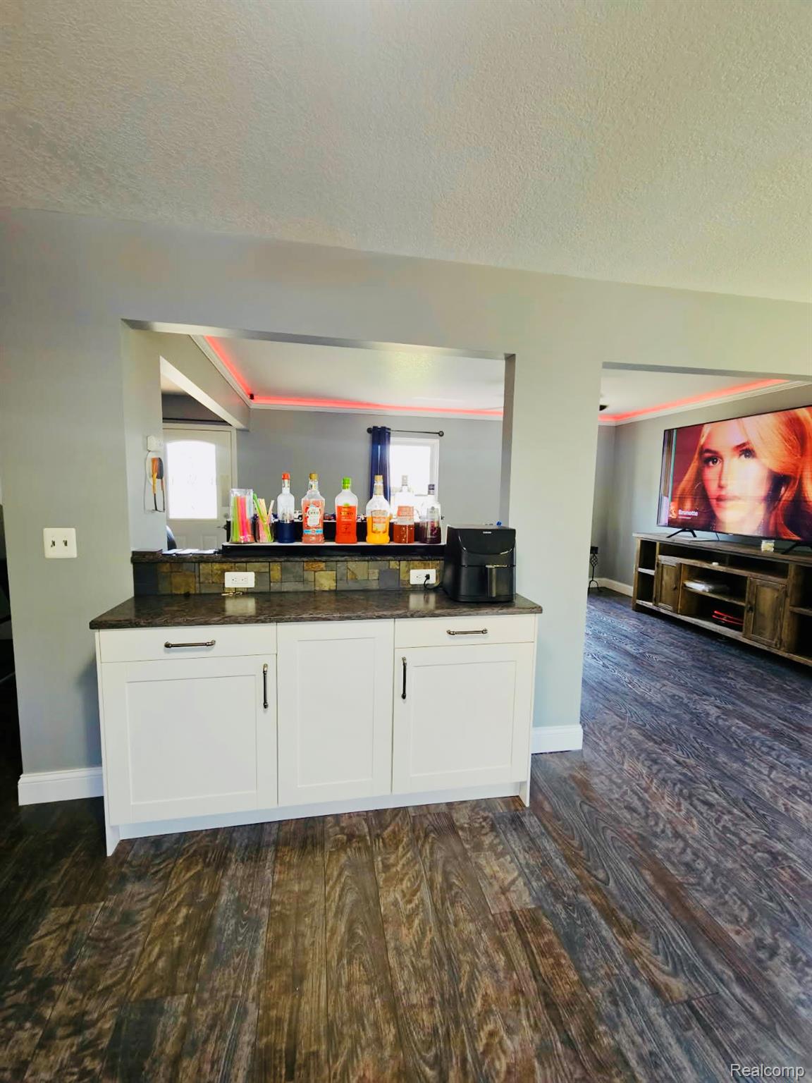 4383 Eagle Lane