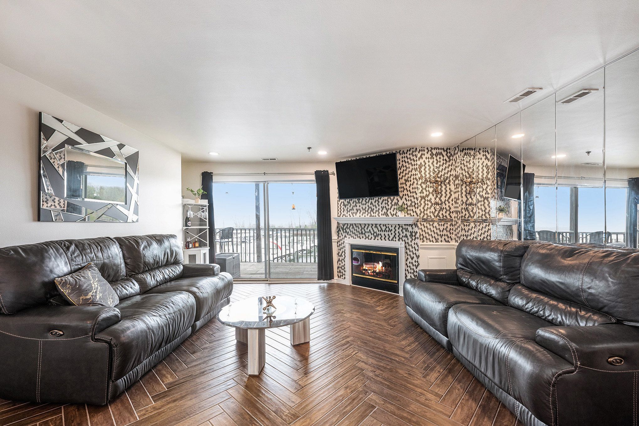 37510 JEFFERSON Avenue 203