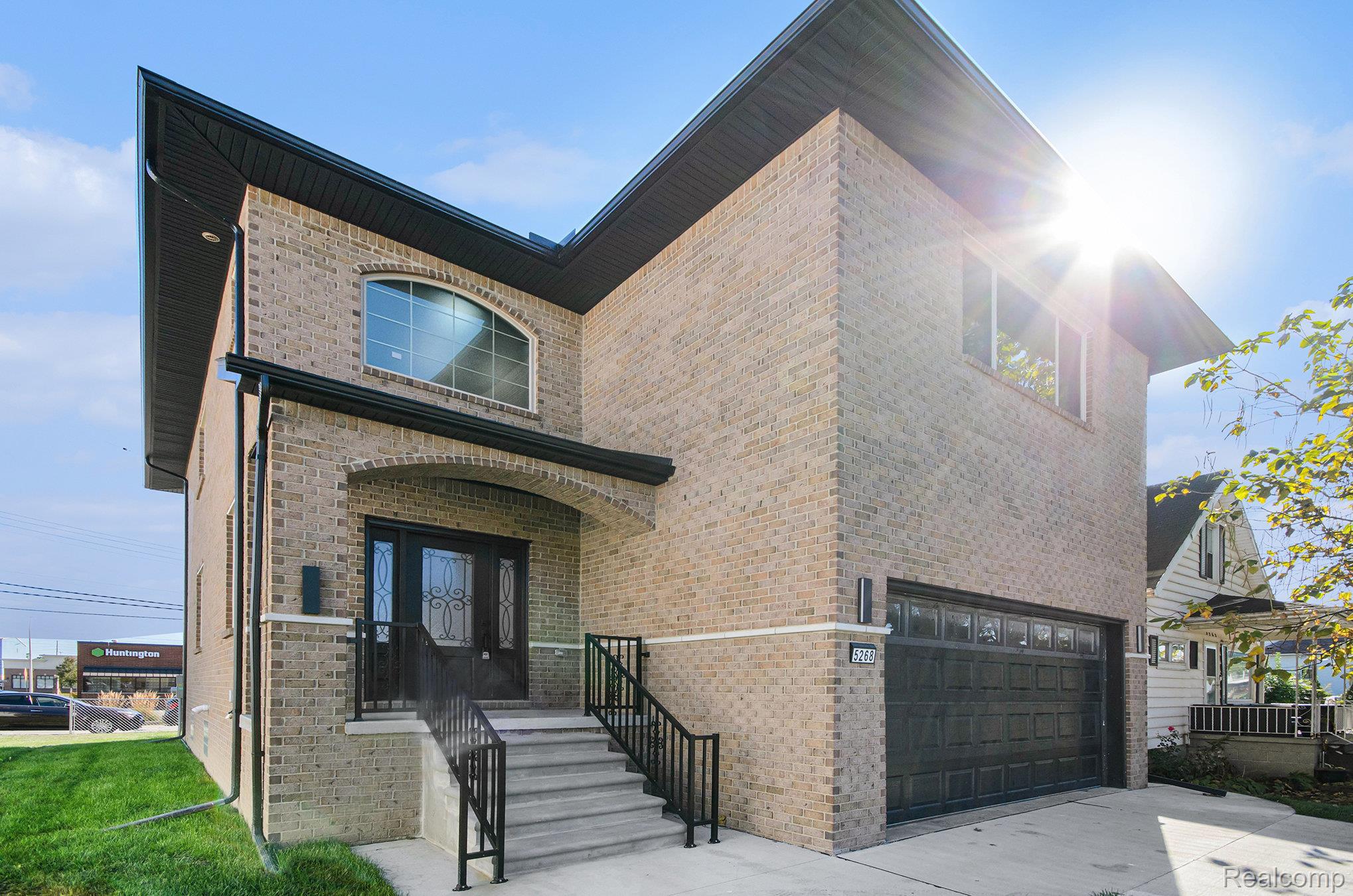 5268 Hartwell Street