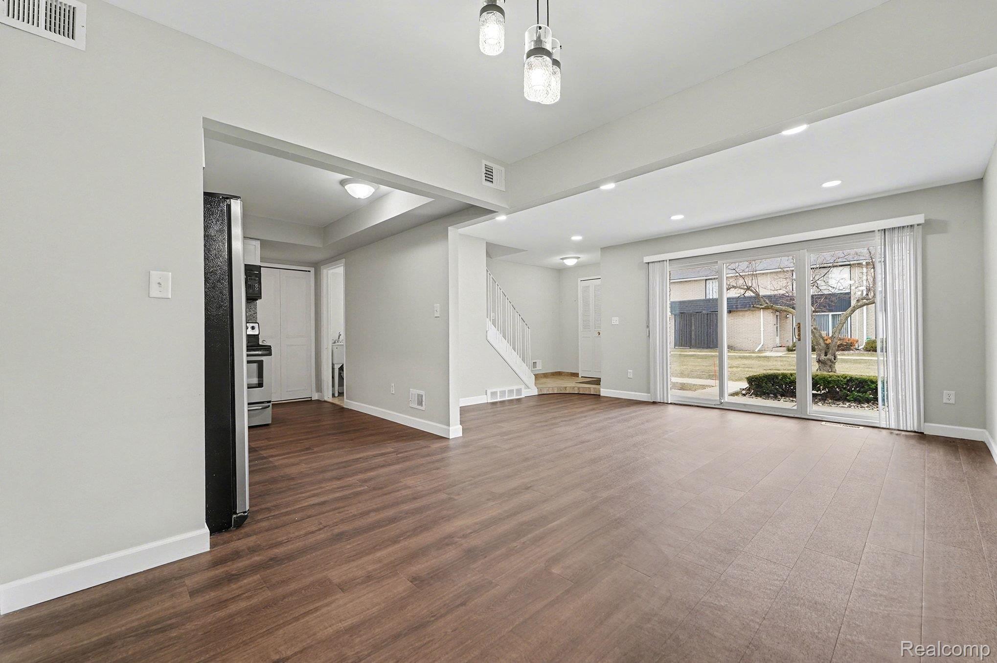 8691 Kennedy Circle Unit #4