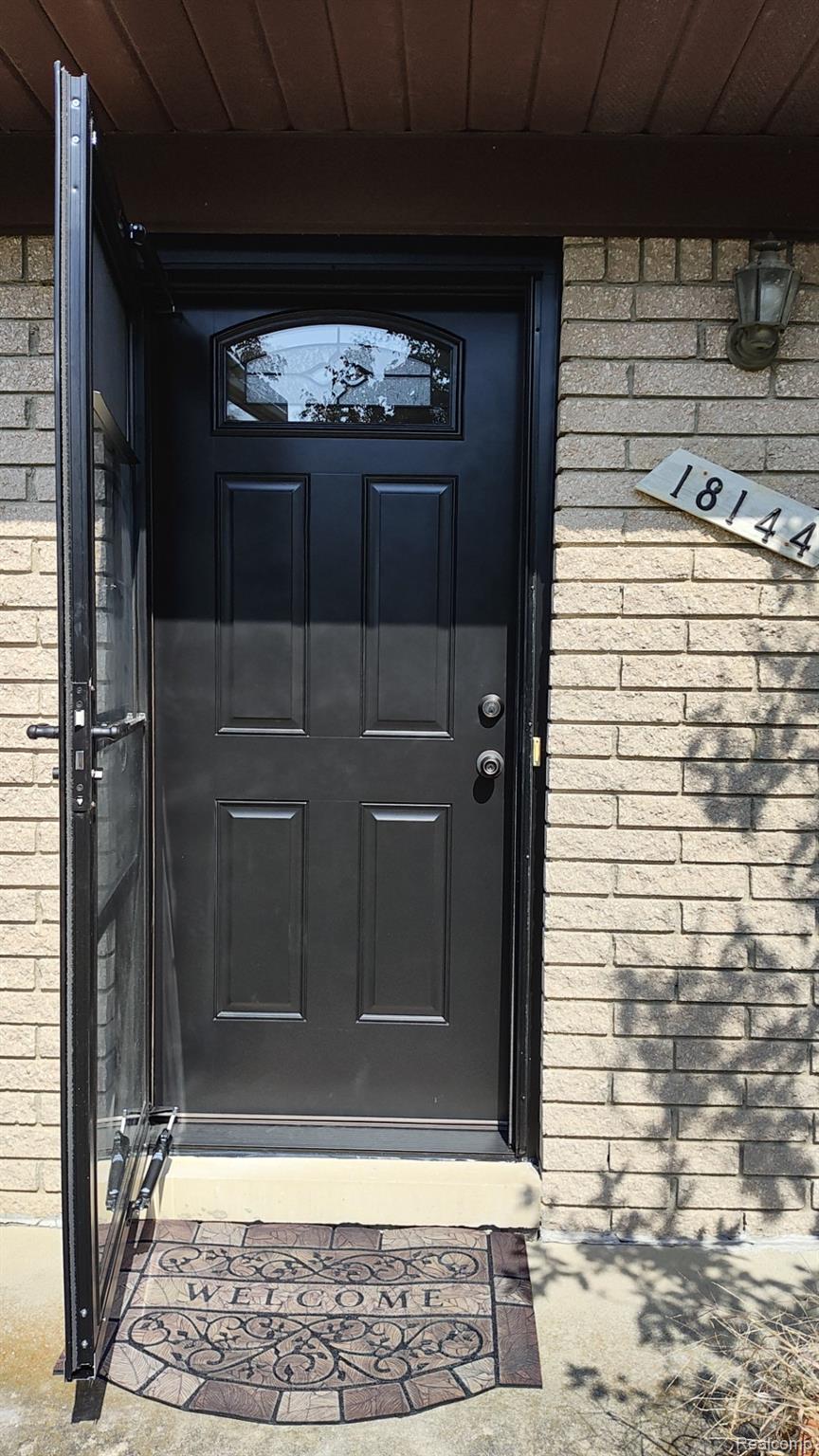 Clinton Charter Township, Michigan 48038, United States, 3 Bedrooms Bedrooms, ,1 BathroomBathrooms,Residential,Active,237953