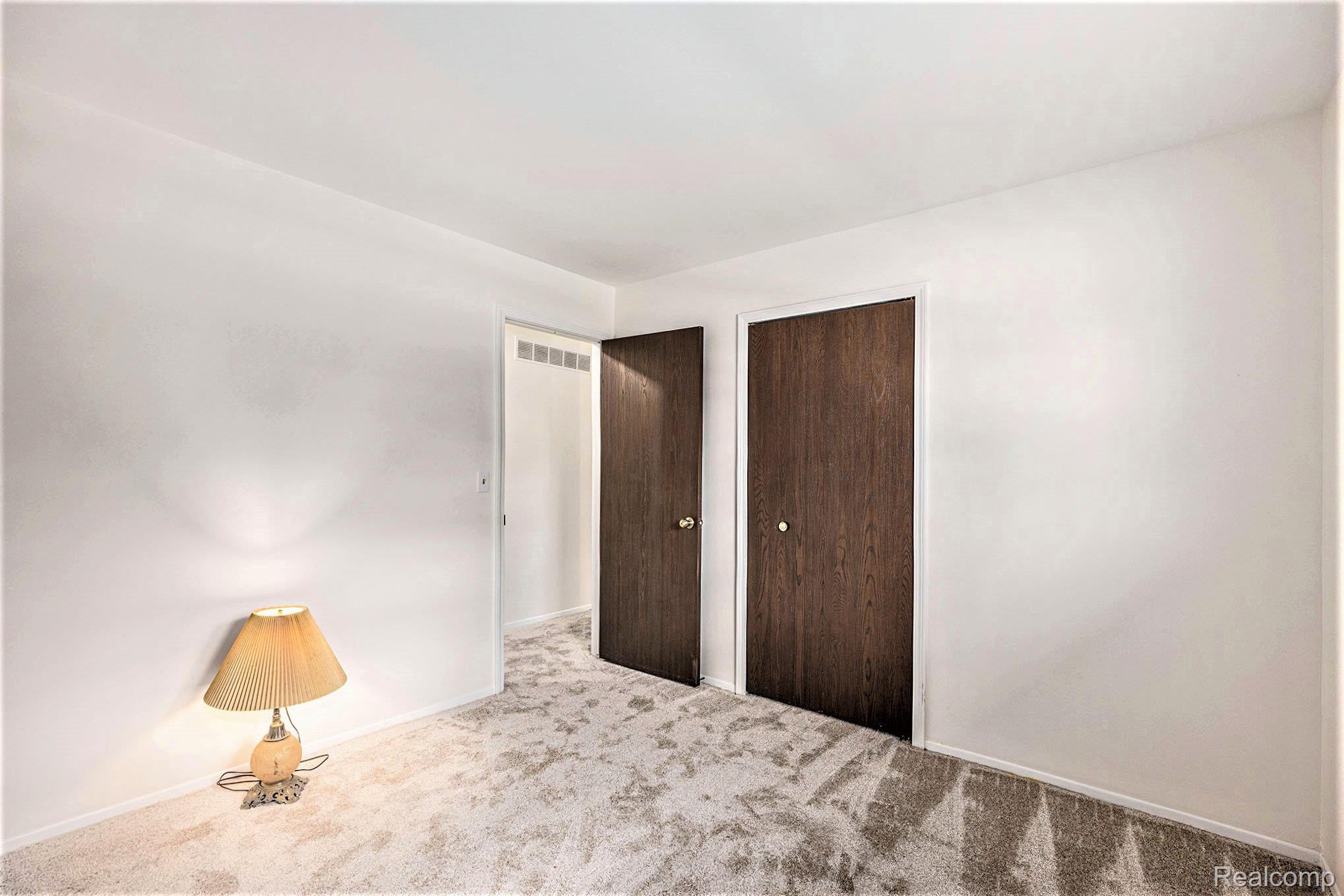 Clinton Charter Township, Michigan 48038, United States, 3 Bedrooms Bedrooms, ,1 BathroomBathrooms,Residential,Active,237953