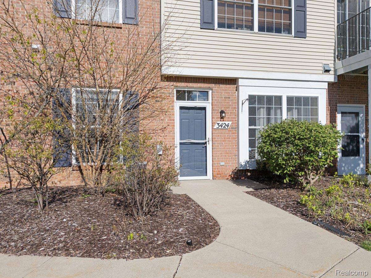 3424 Kneeland Circle