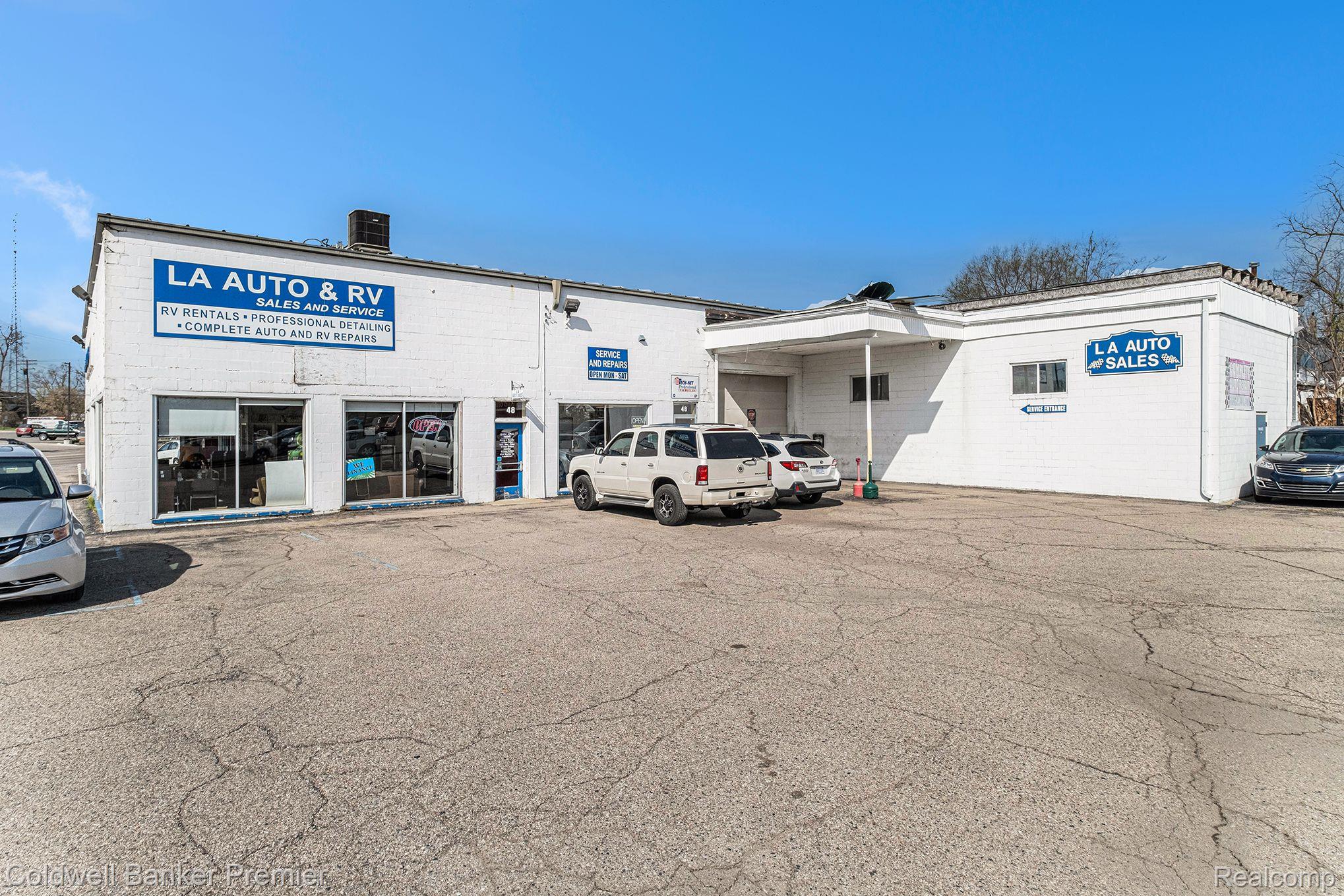 116 W GENESEE Street