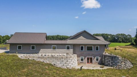 A home in BrownTownship_Manistee
