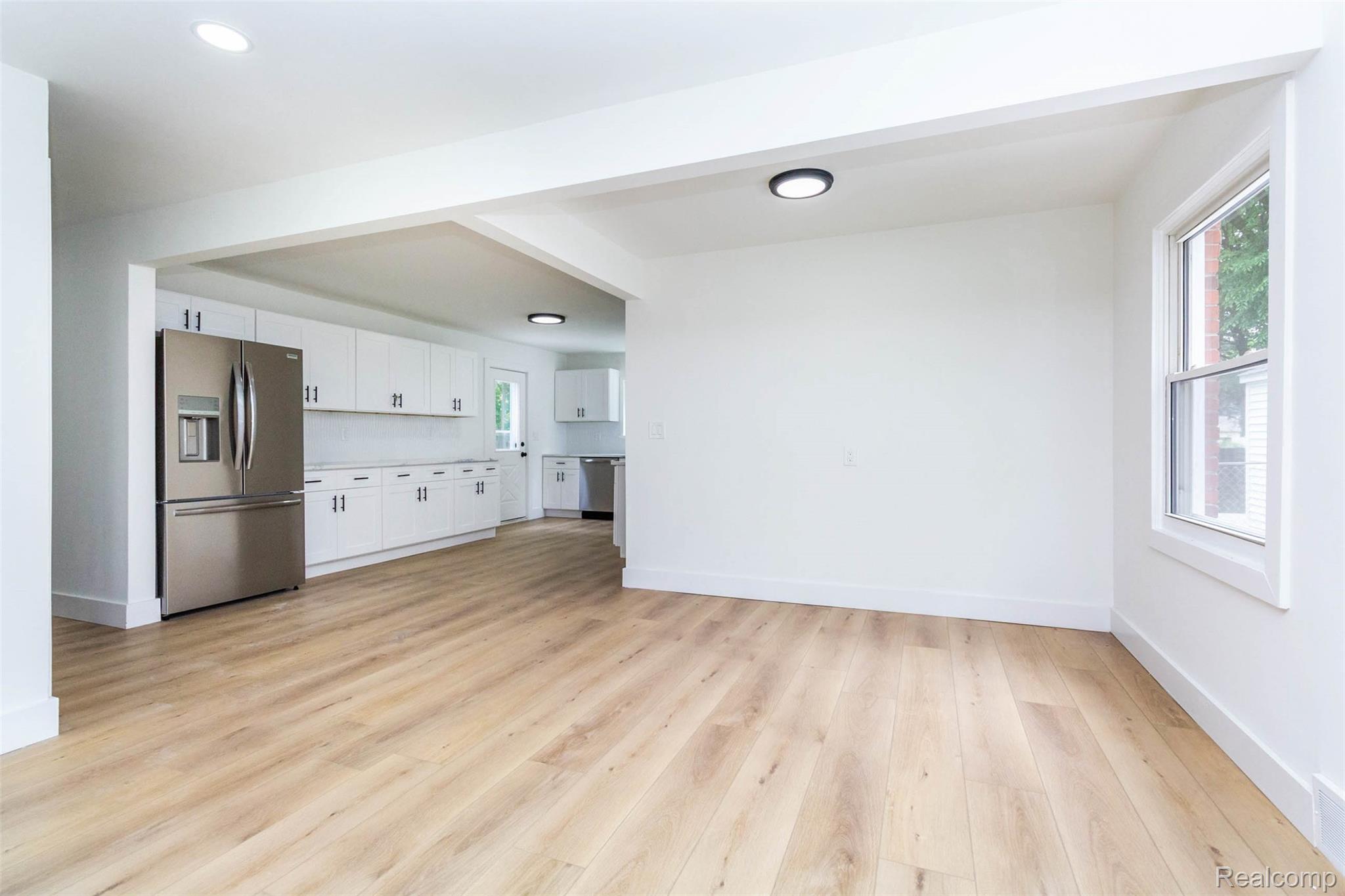 37122 Kellogg Street