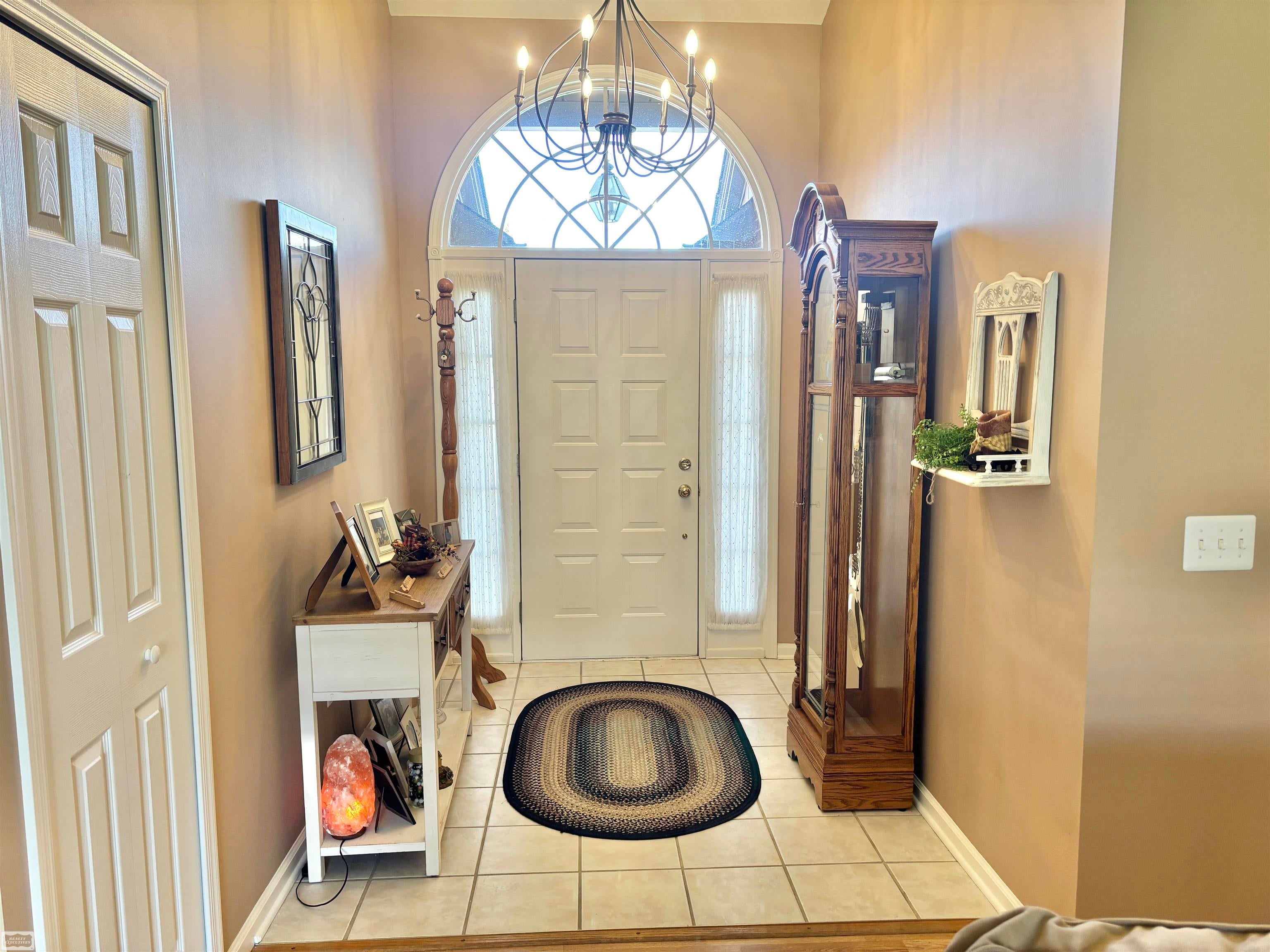 34904 Chickadee Ridge