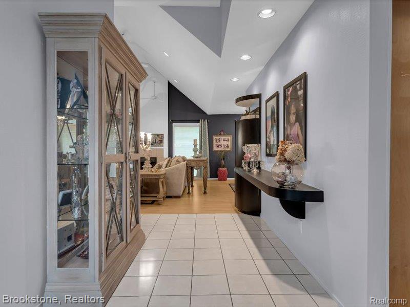 5348 Fairway Court