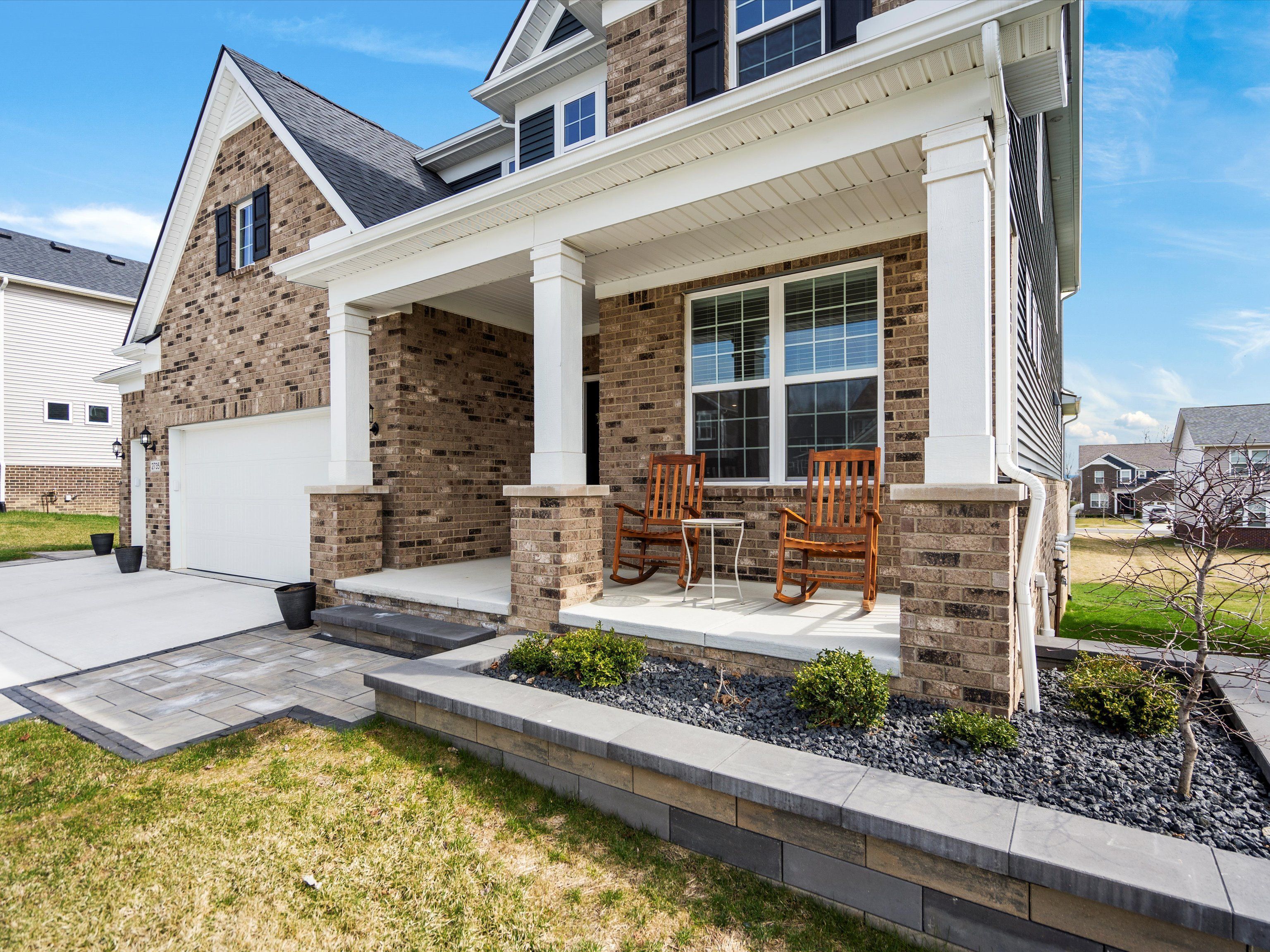 2735 TULIP Way