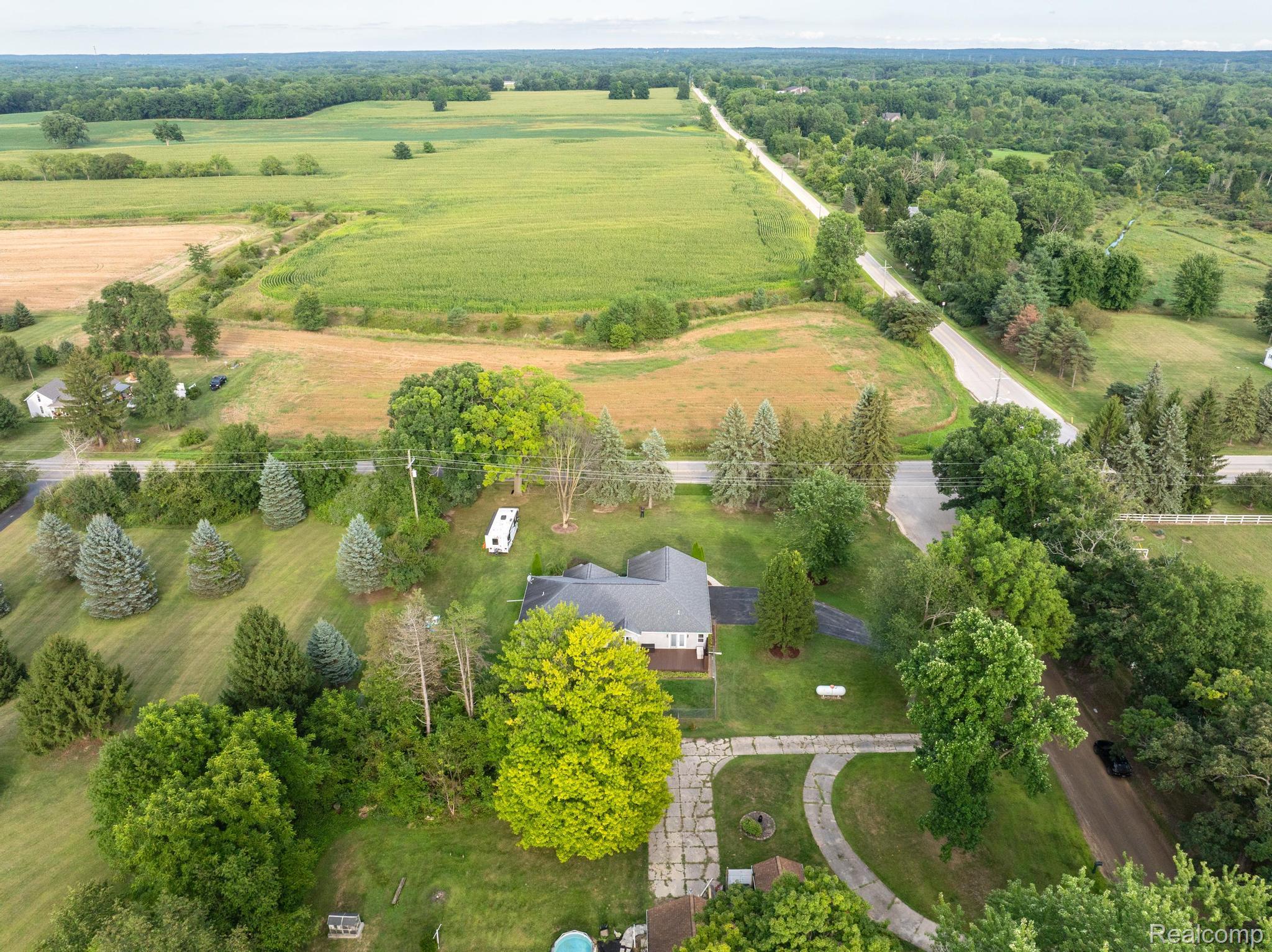 Lapeer City, Michigan 48446, United States, 3 Bedrooms Bedrooms, ,3 BathroomsBathrooms,Residential,Active,198292