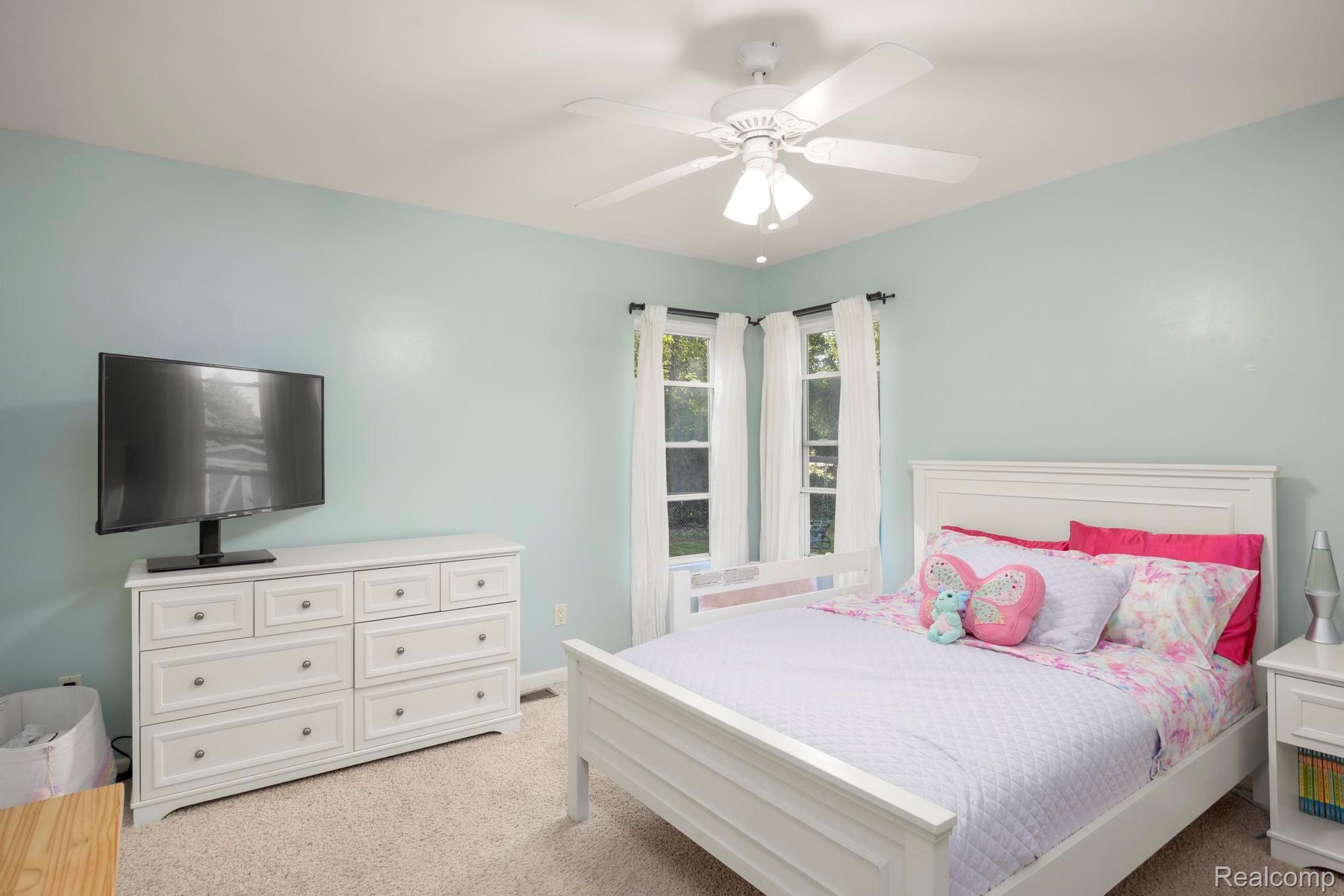 Lapeer City, Michigan 48446, United States, 3 Bedrooms Bedrooms, ,3 BathroomsBathrooms,Residential,Active,198292