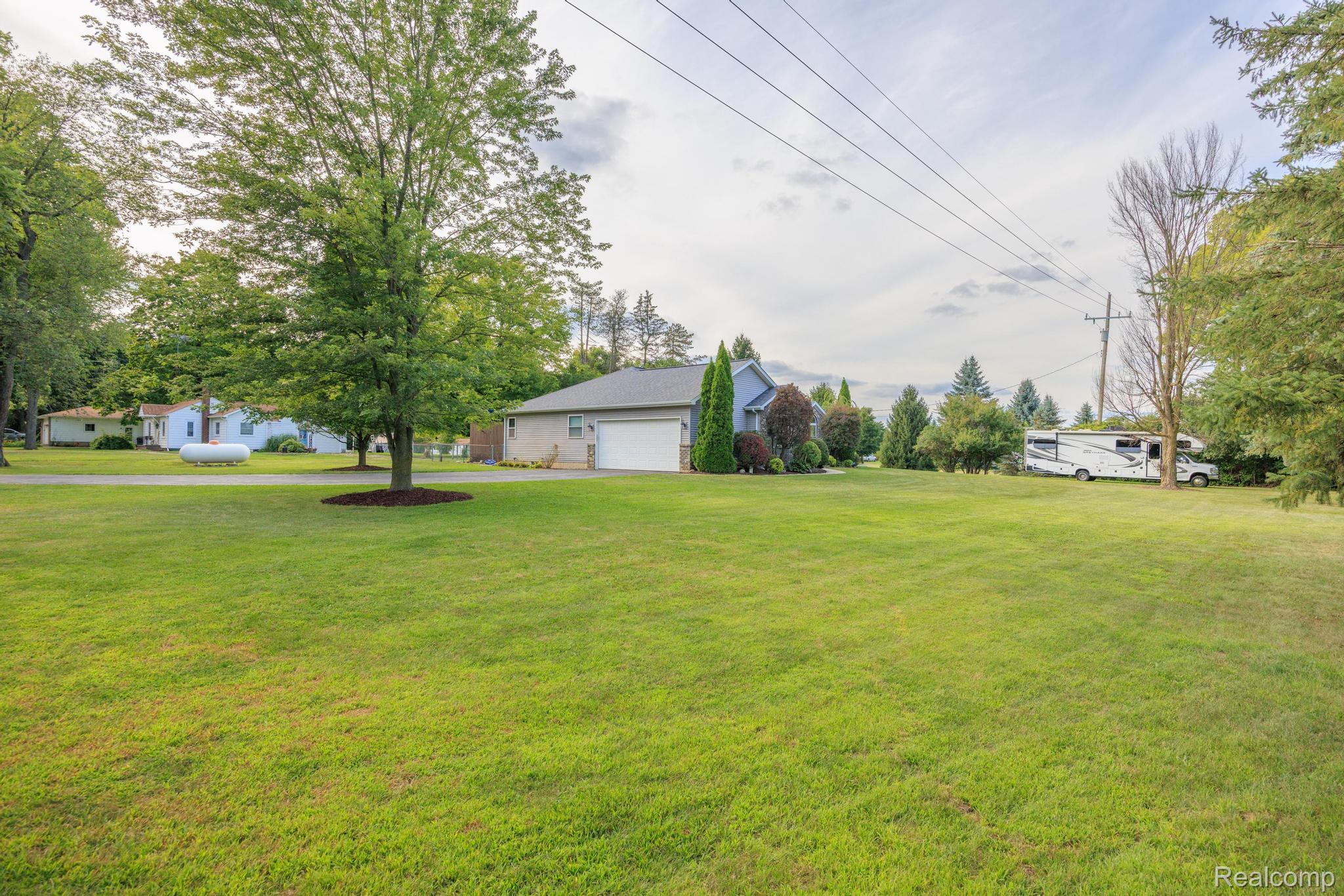 Lapeer City, Michigan 48446, United States, 3 Bedrooms Bedrooms, ,3 BathroomsBathrooms,Residential,Active,198292