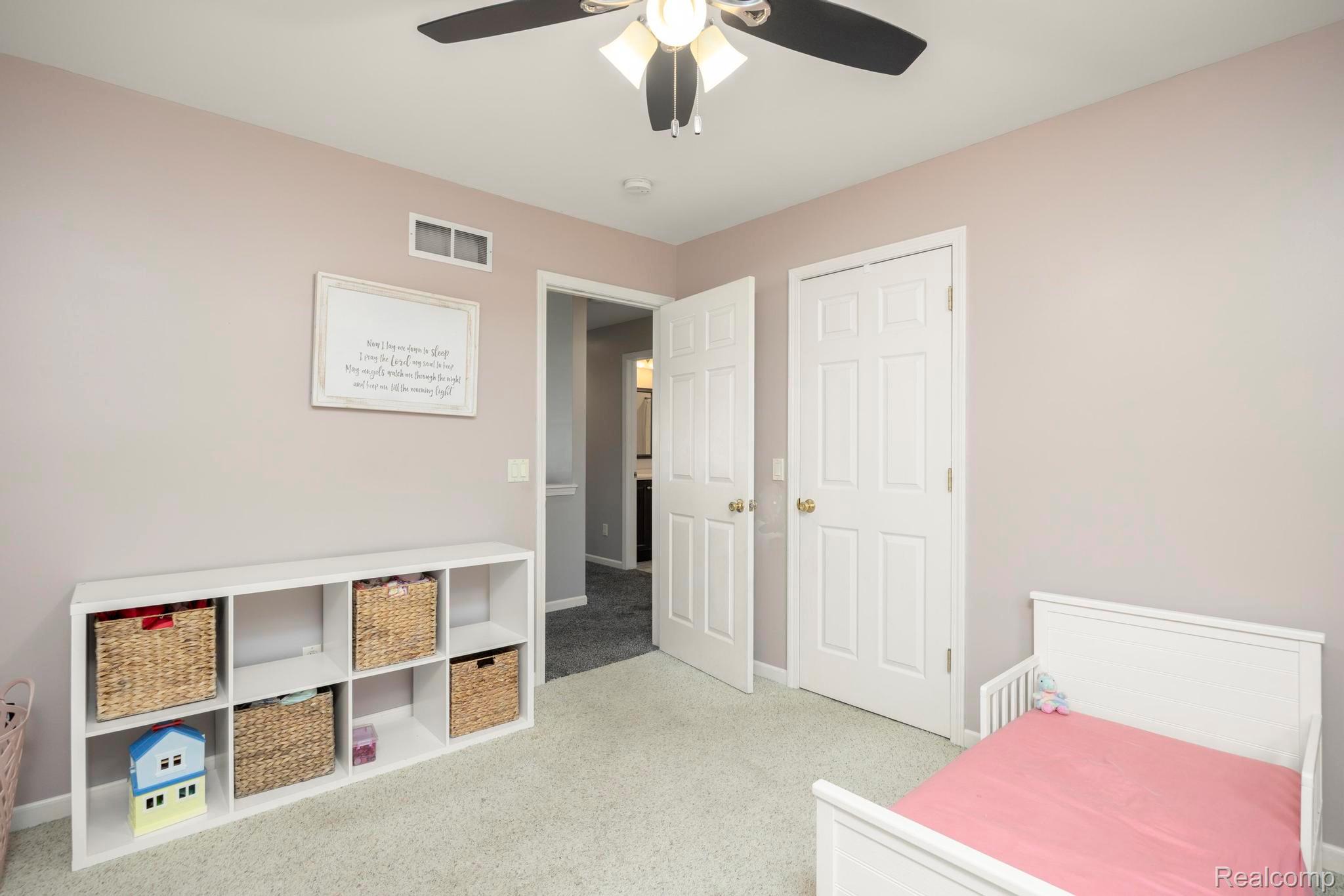 Lapeer City, Michigan 48446, United States, 3 Bedrooms Bedrooms, ,3 BathroomsBathrooms,Residential,Active,198292