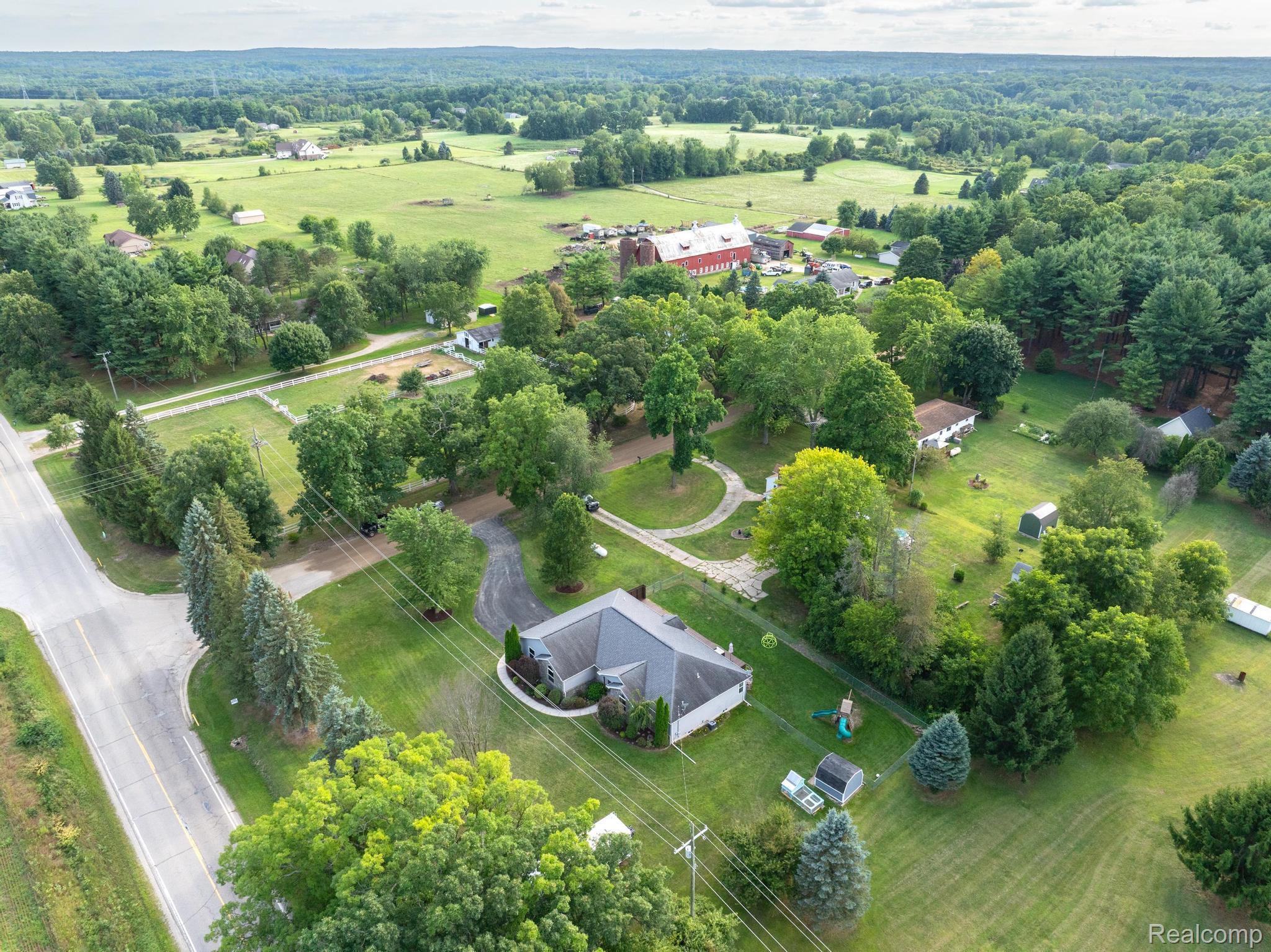 Lapeer City, Michigan 48446, United States, 3 Bedrooms Bedrooms, ,3 BathroomsBathrooms,Residential,Active,198292