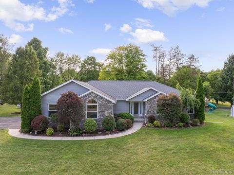 1986 Baldwin Road Lapeer City MI 48446