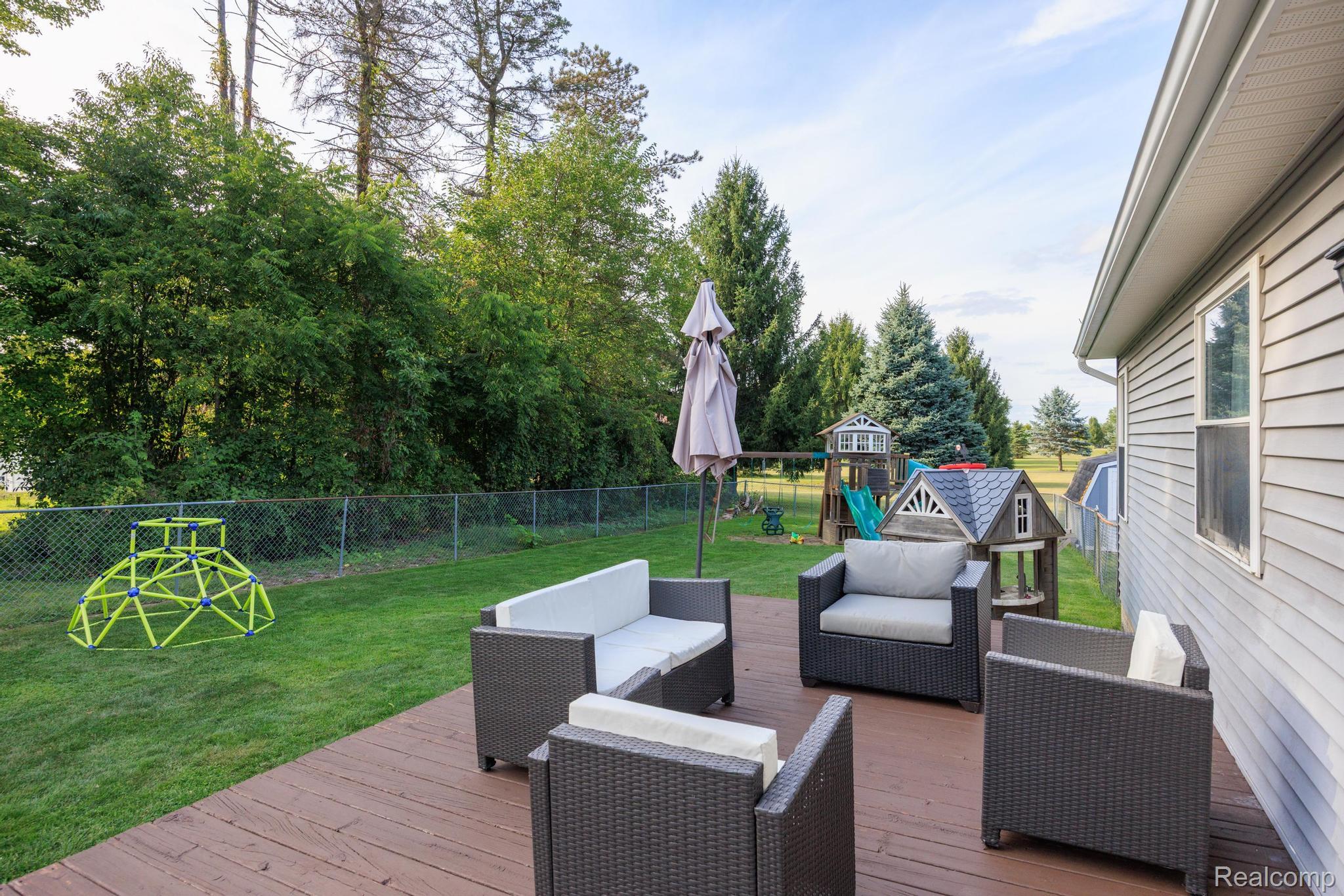 Lapeer City, Michigan 48446, United States, 3 Bedrooms Bedrooms, ,3 BathroomsBathrooms,Residential,Active,198292