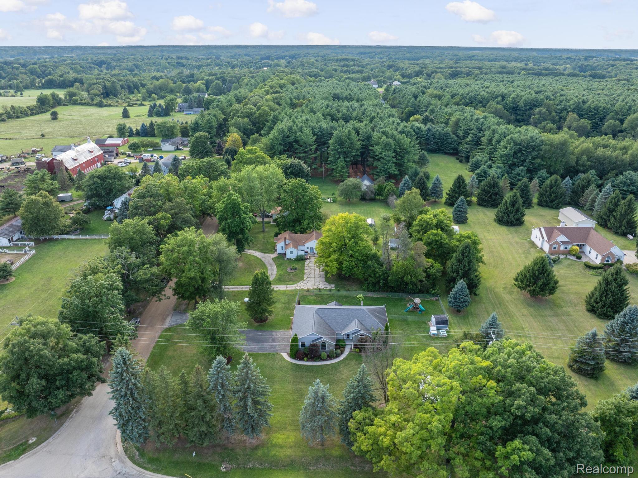 Lapeer City, Michigan 48446, United States, 3 Bedrooms Bedrooms, ,3 BathroomsBathrooms,Residential,Active,198292